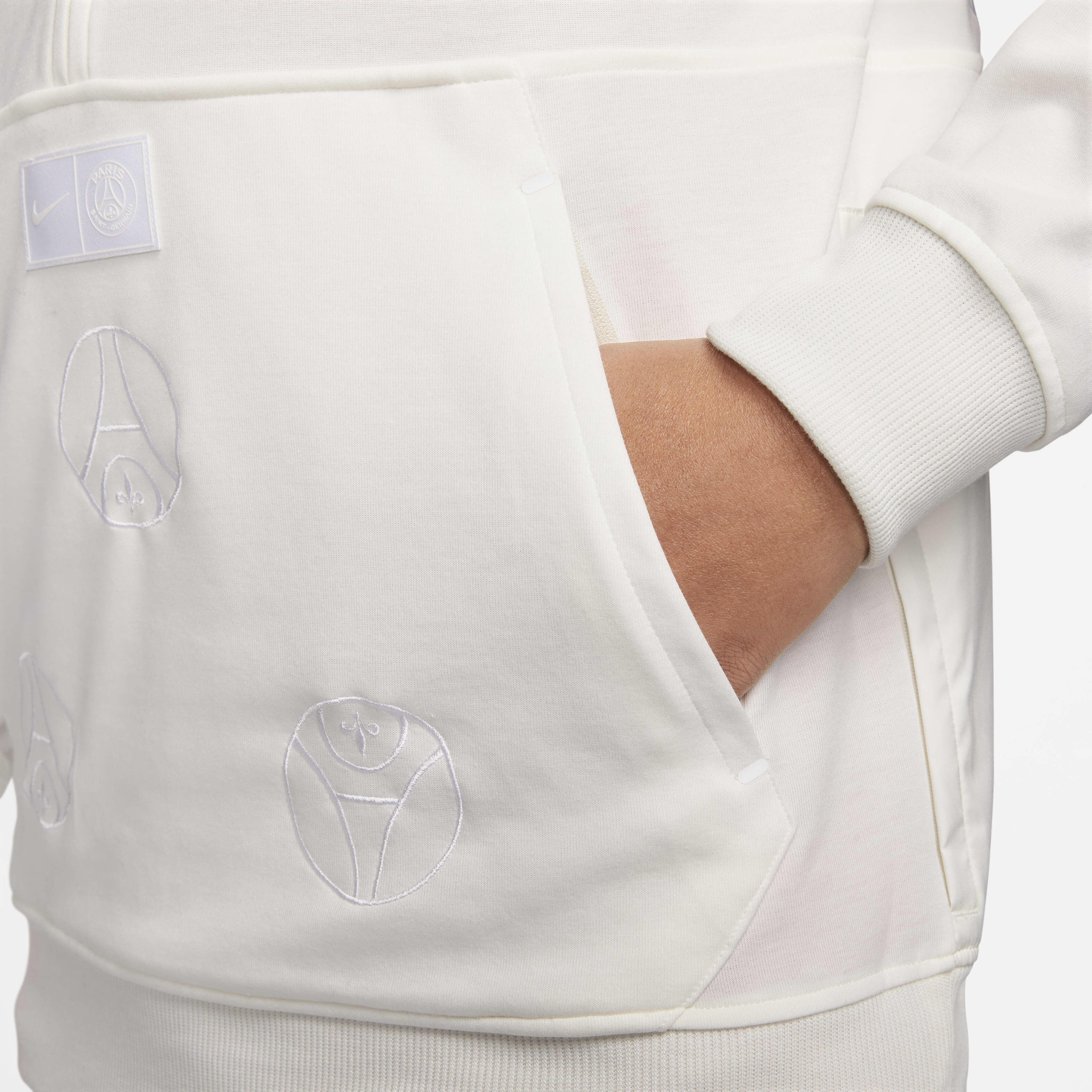 Paris Saint-Germain image number 3