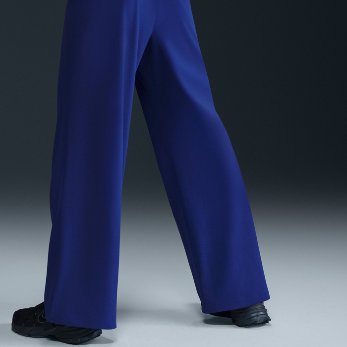 Nike 24.7 PerfectStretch image number 2 Nike 24.7 PerfectStretch image number 2