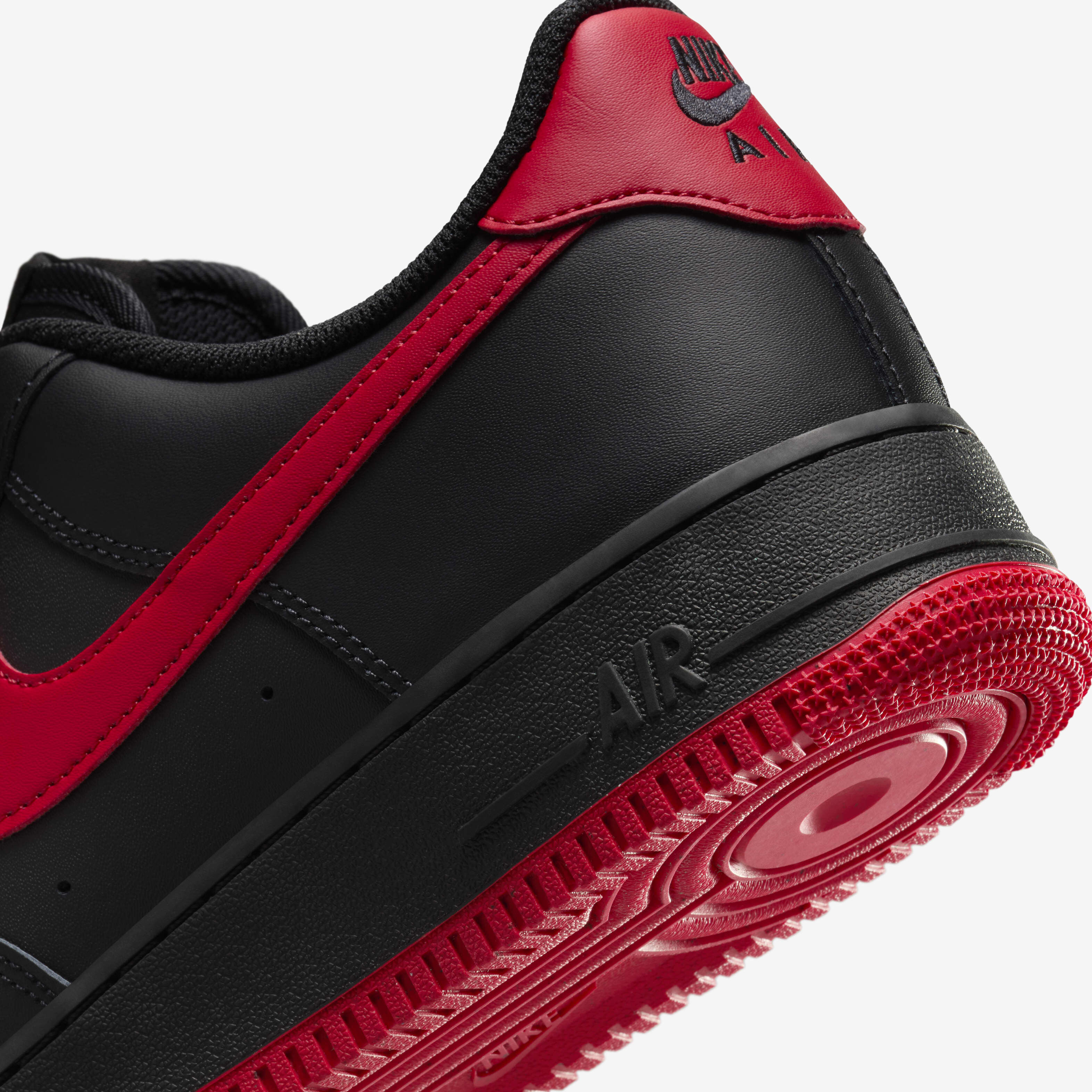 Buy Nike Air Force 1 07 Men s Shoes Nike Kuwait Official