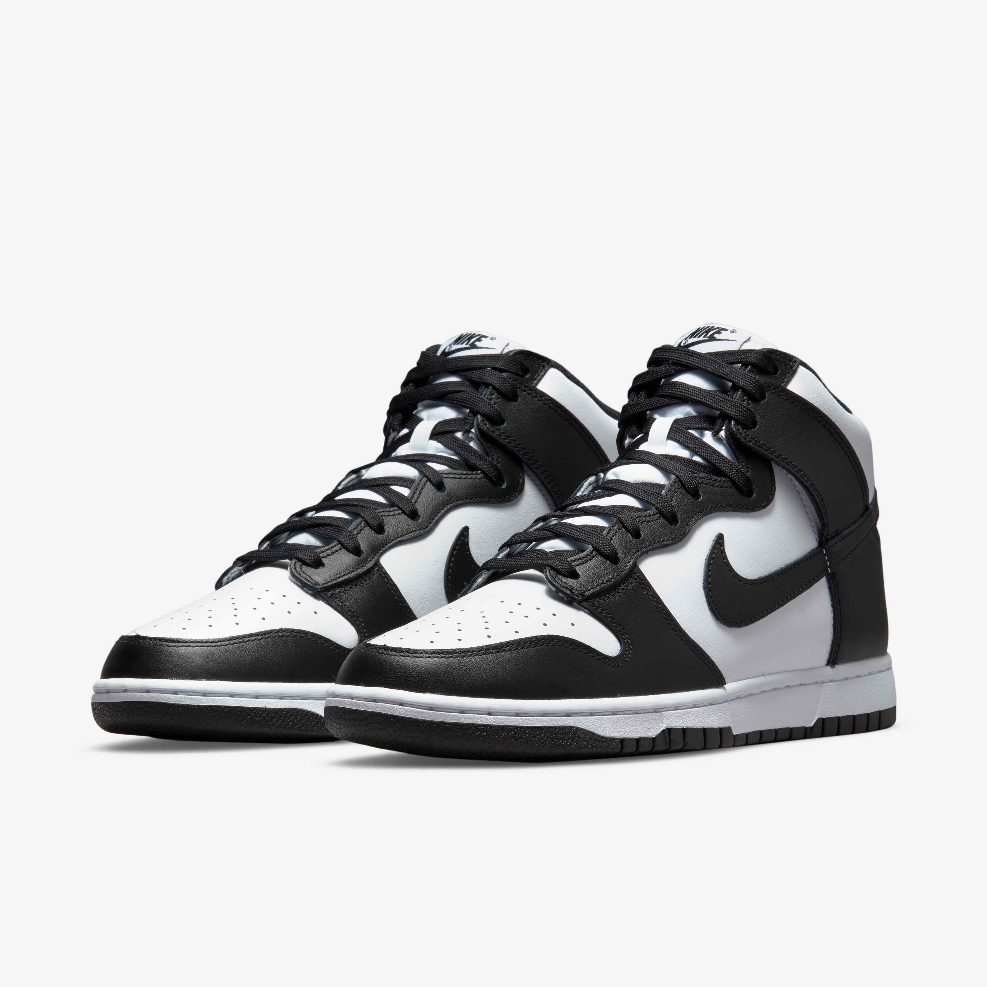 Nike Dunk High Retro image number 4