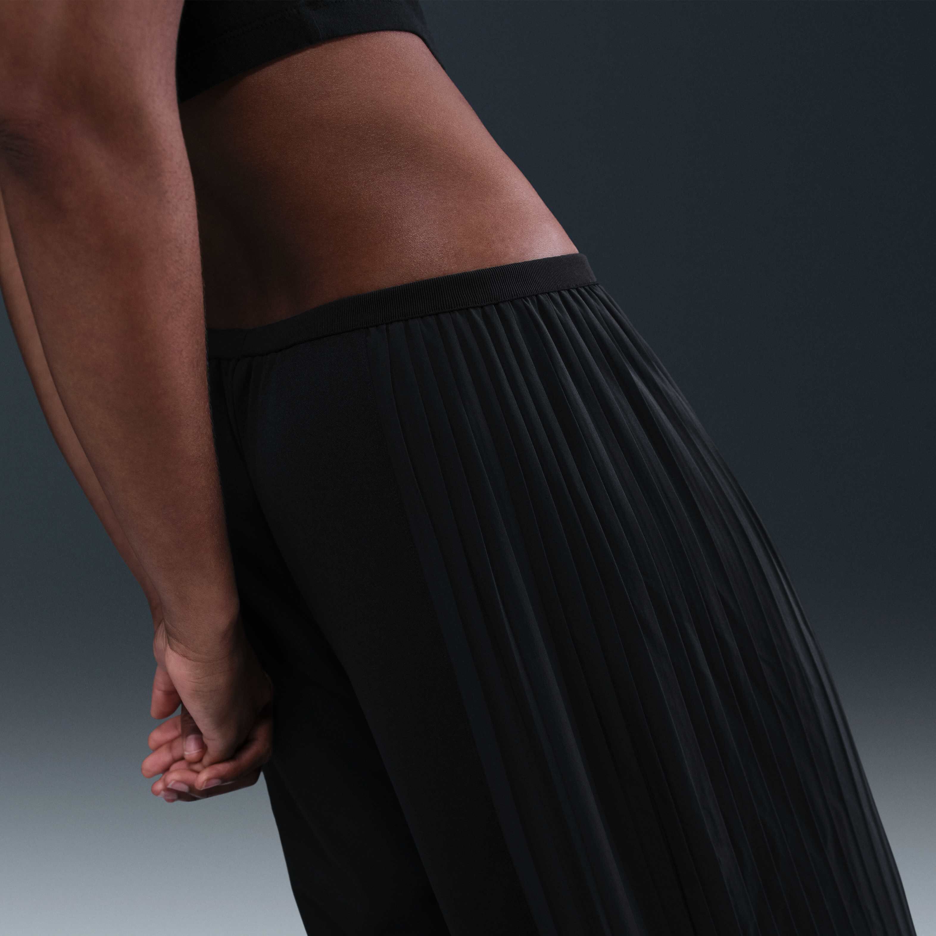 Nike Sportswear image number 2