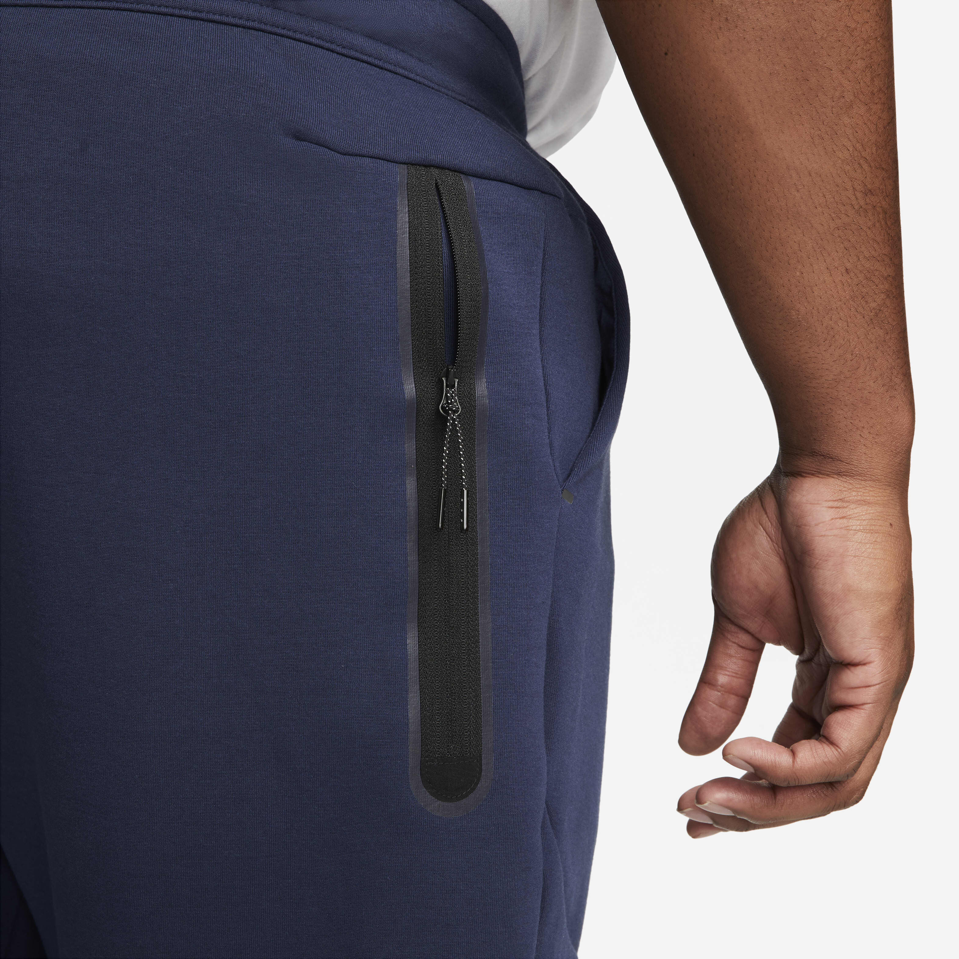 Nike Sportswear Tech Fleece image number 13