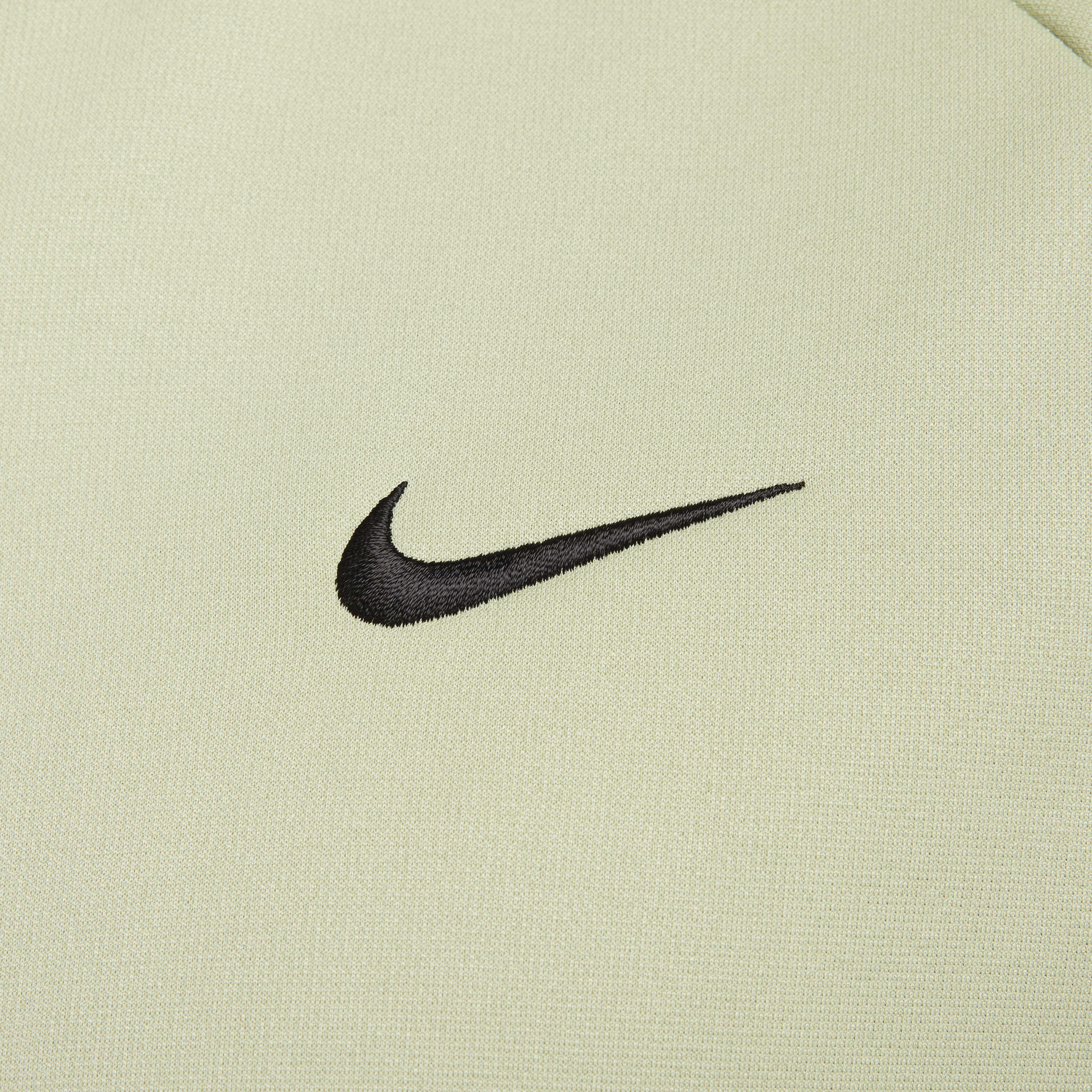 Nike Therma image number 3