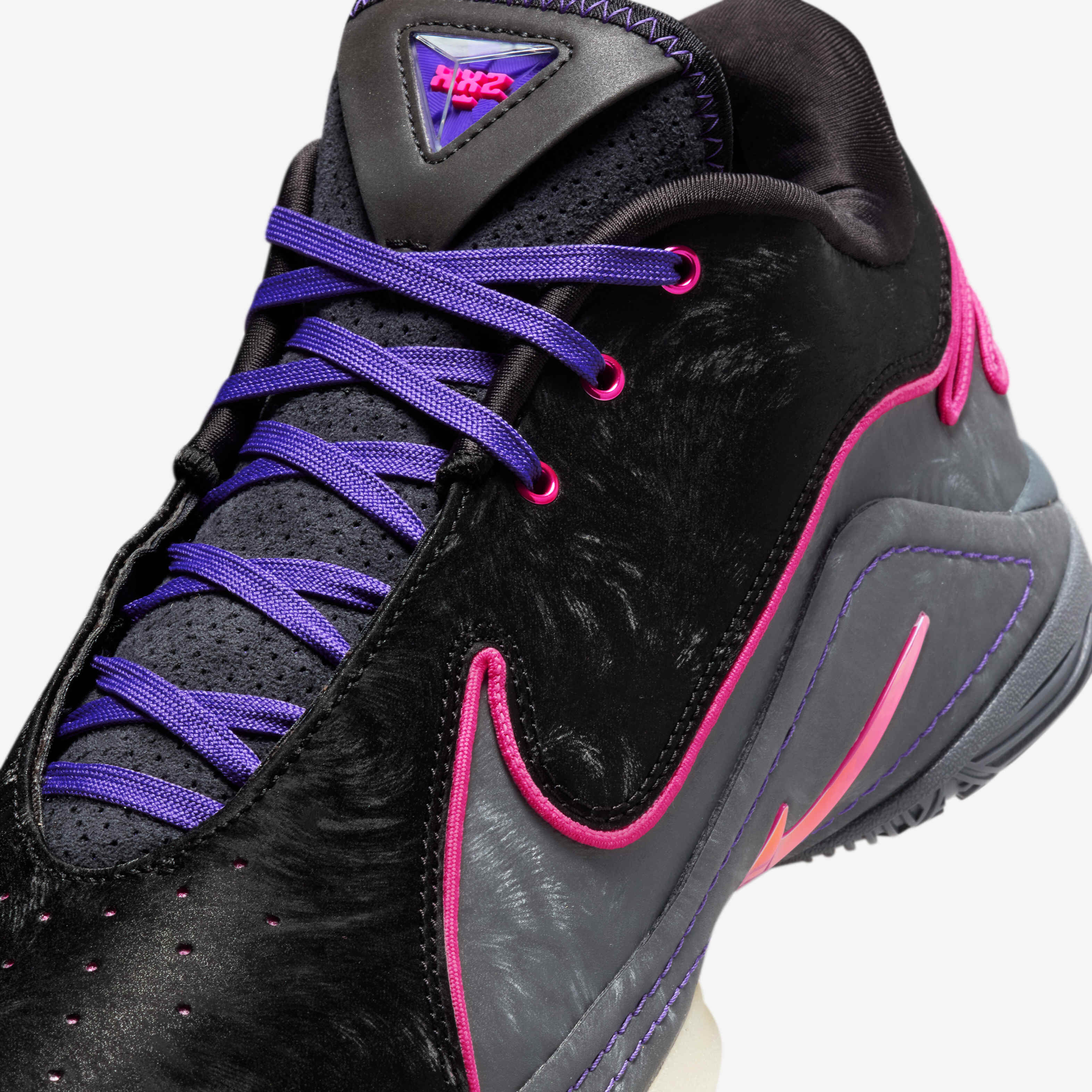 LeBron XXII image number 6