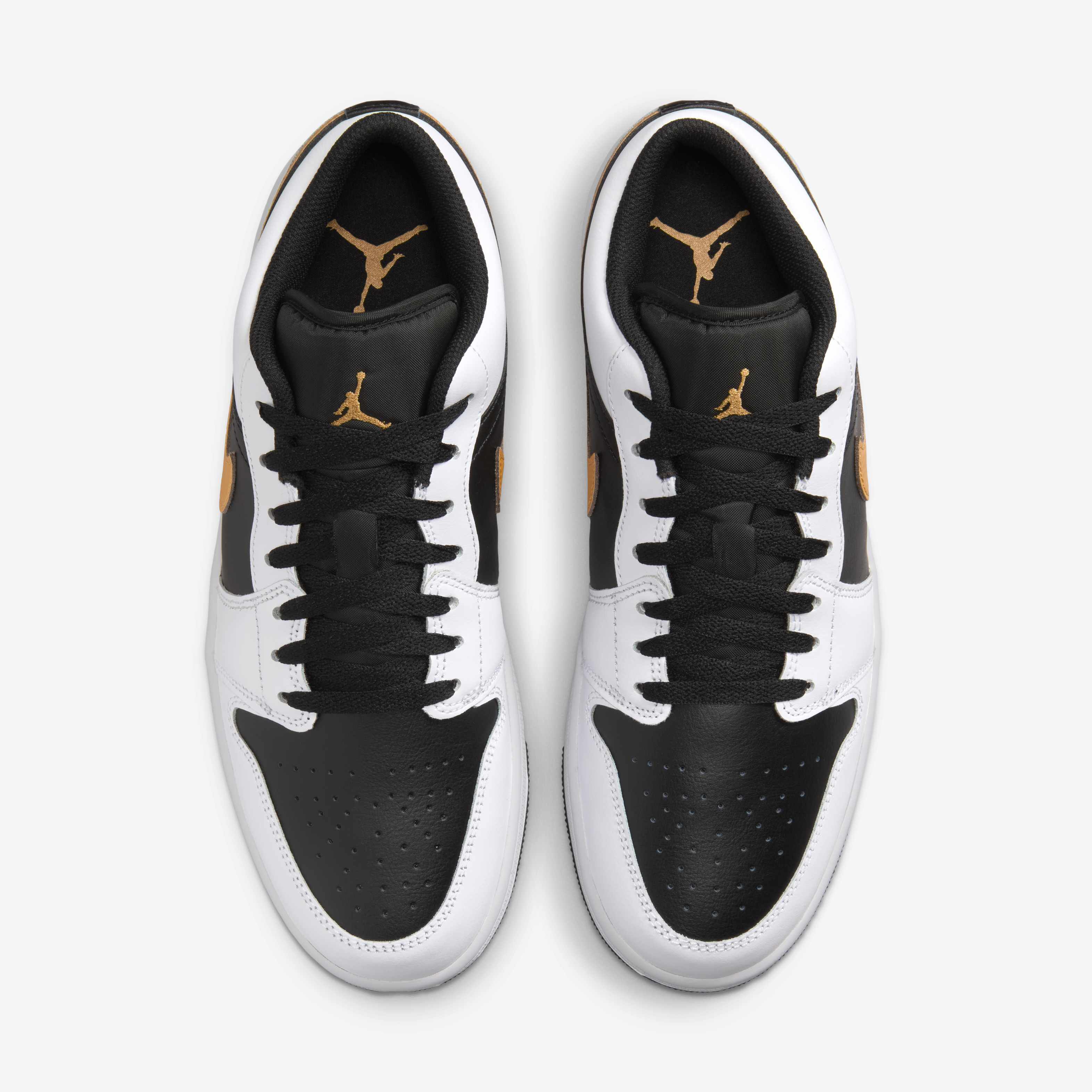 Air Jordan 1 Low Shoes image number 3
