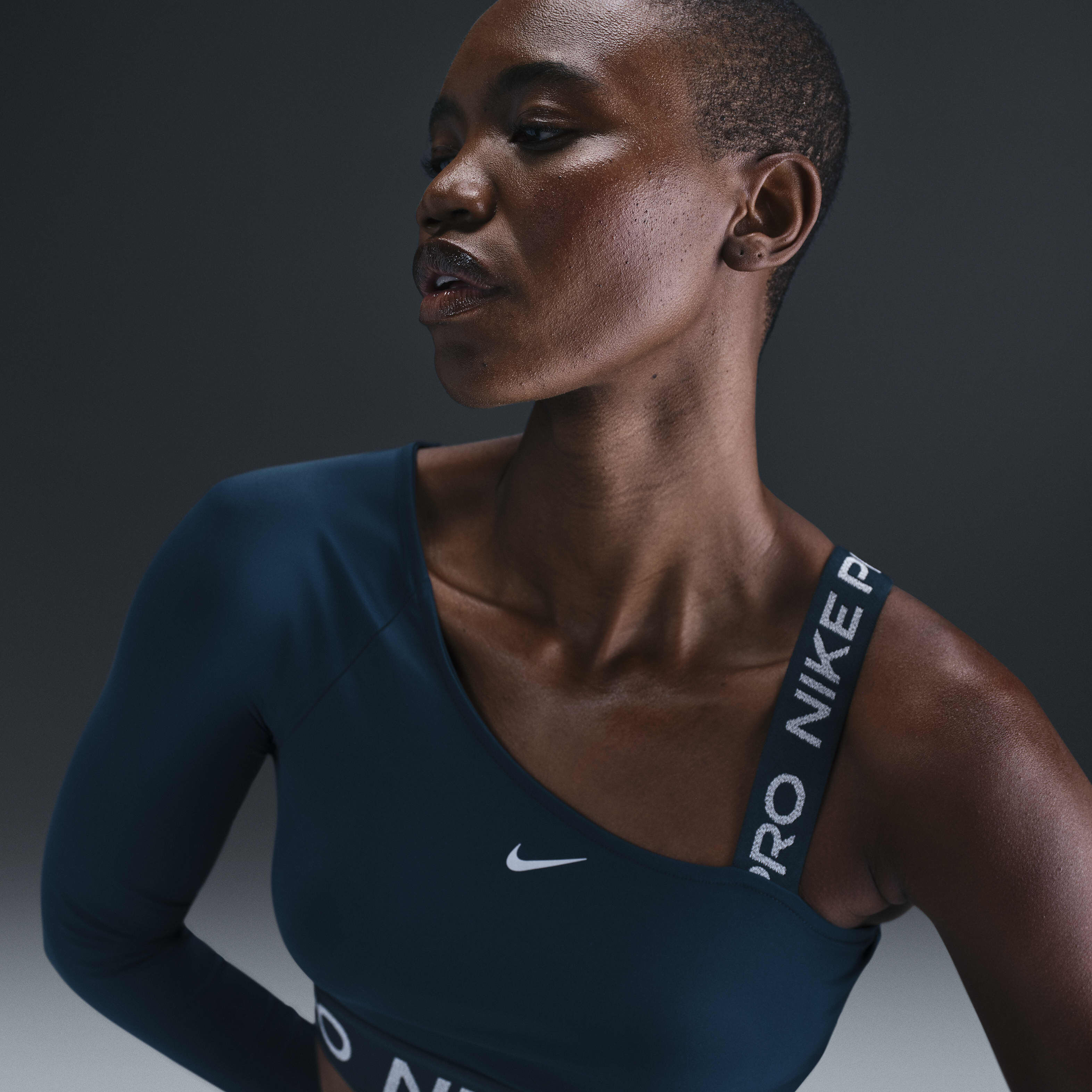 Nike Pro Shine image number 0