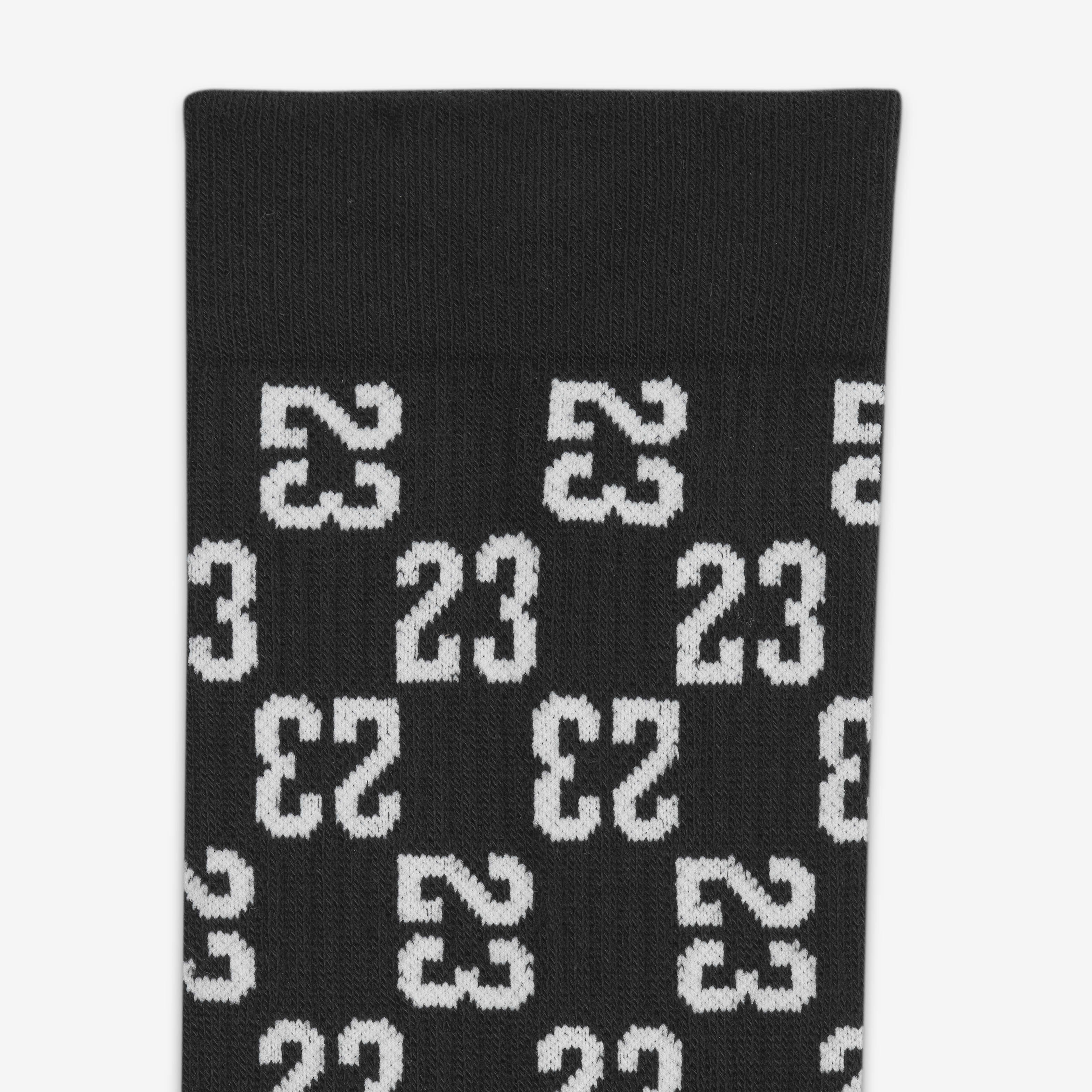 Jordan Everyday Essentials image number 3