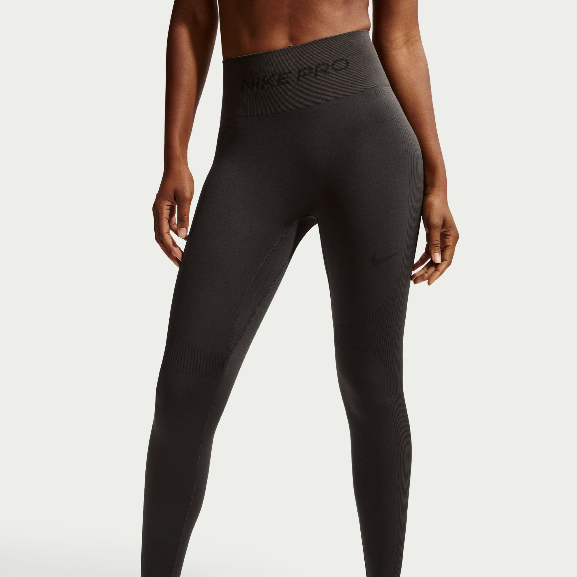 Nike Pro Seamless image number 2
