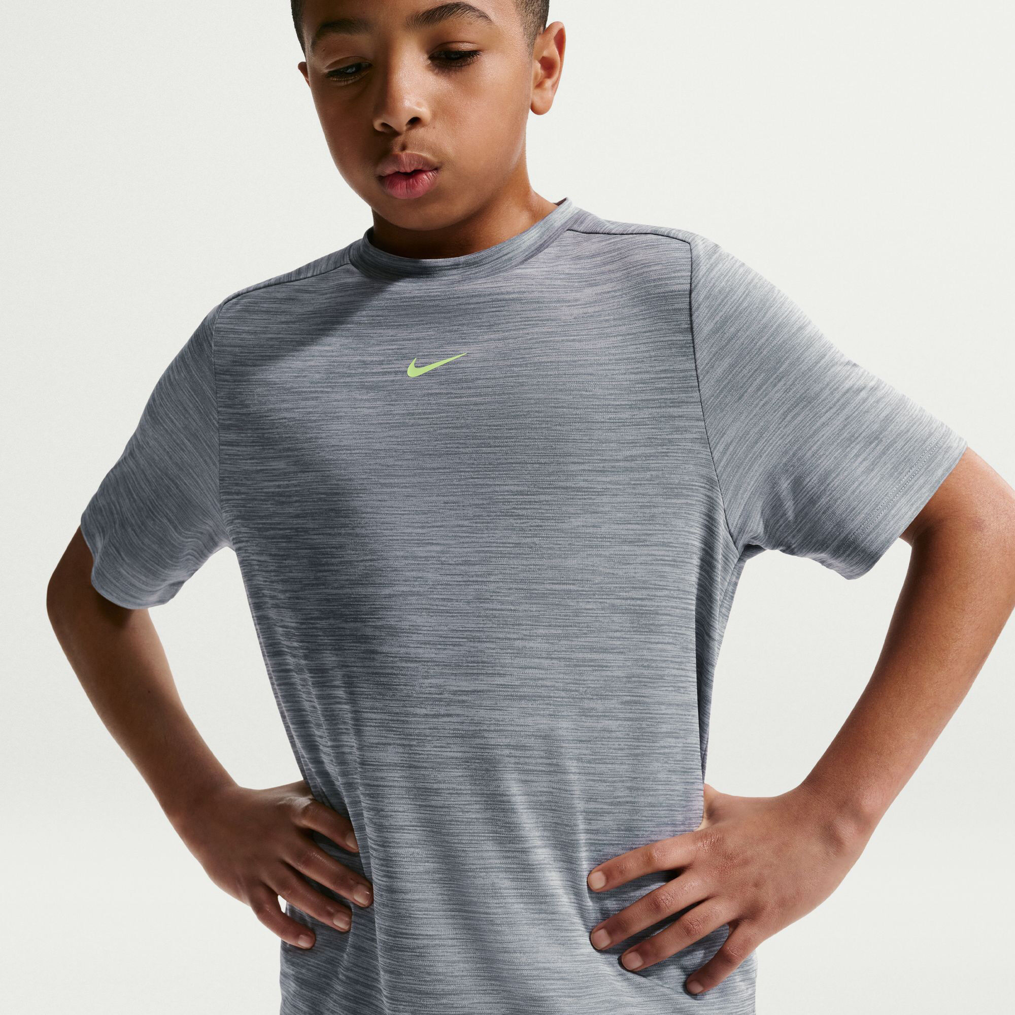 نايكي مالتي image number 2