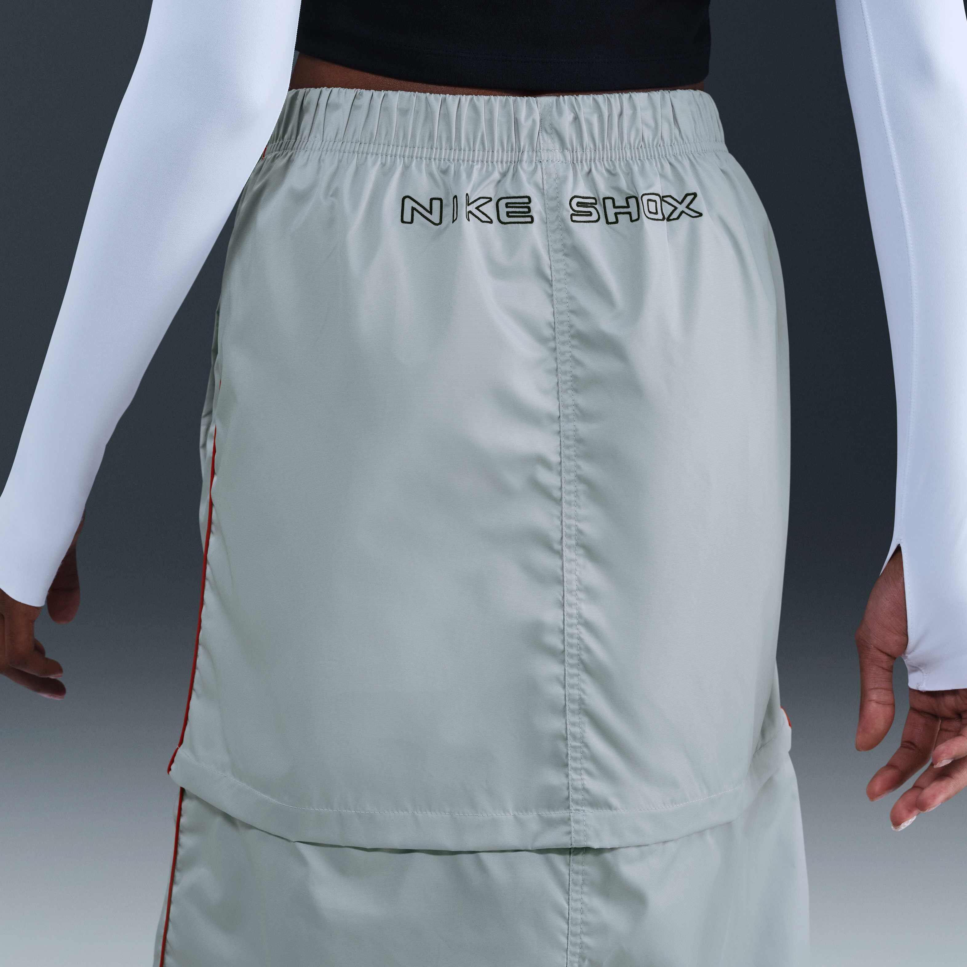 Nike Sportswear Shox image number 2