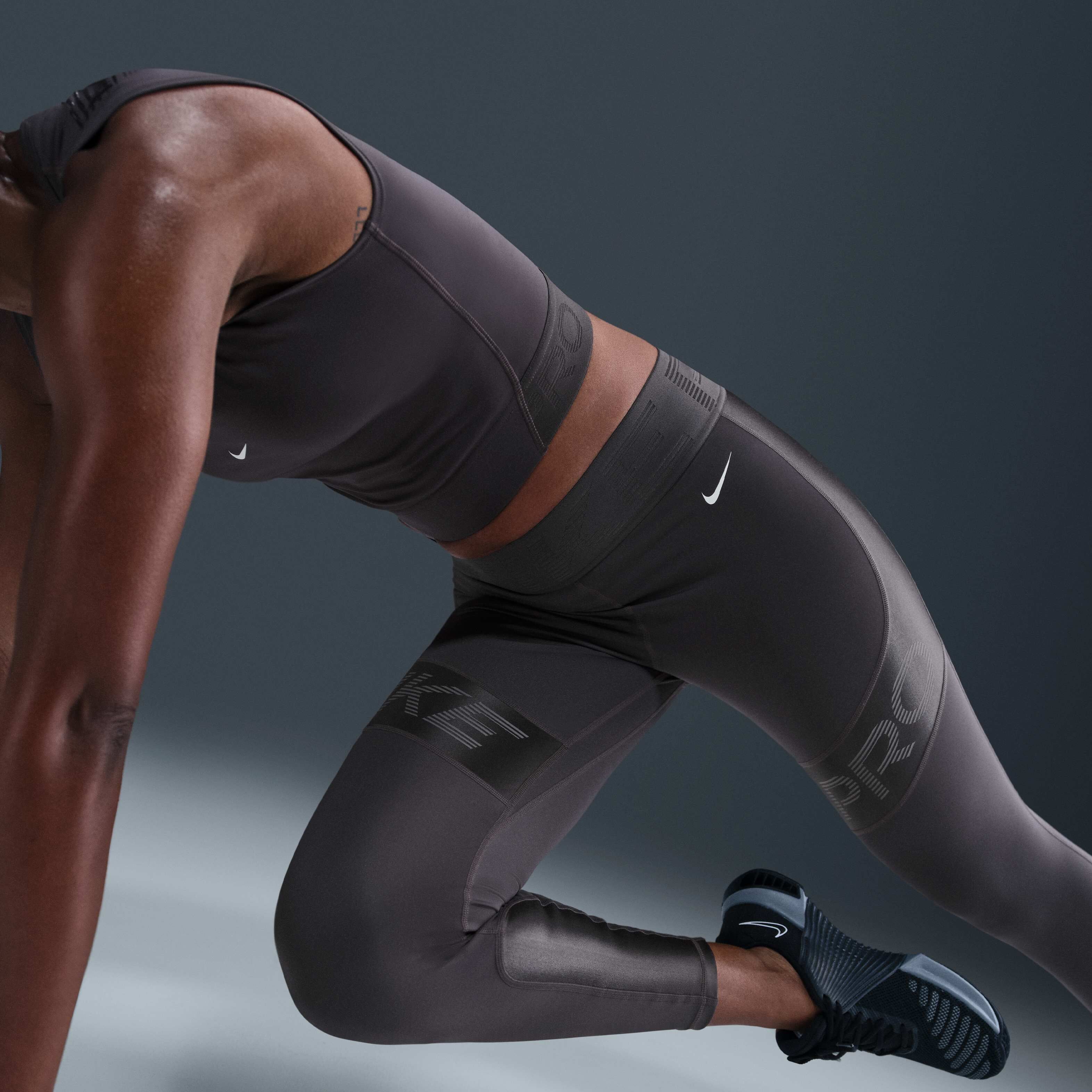 Nike Pro Sculpt image number 4