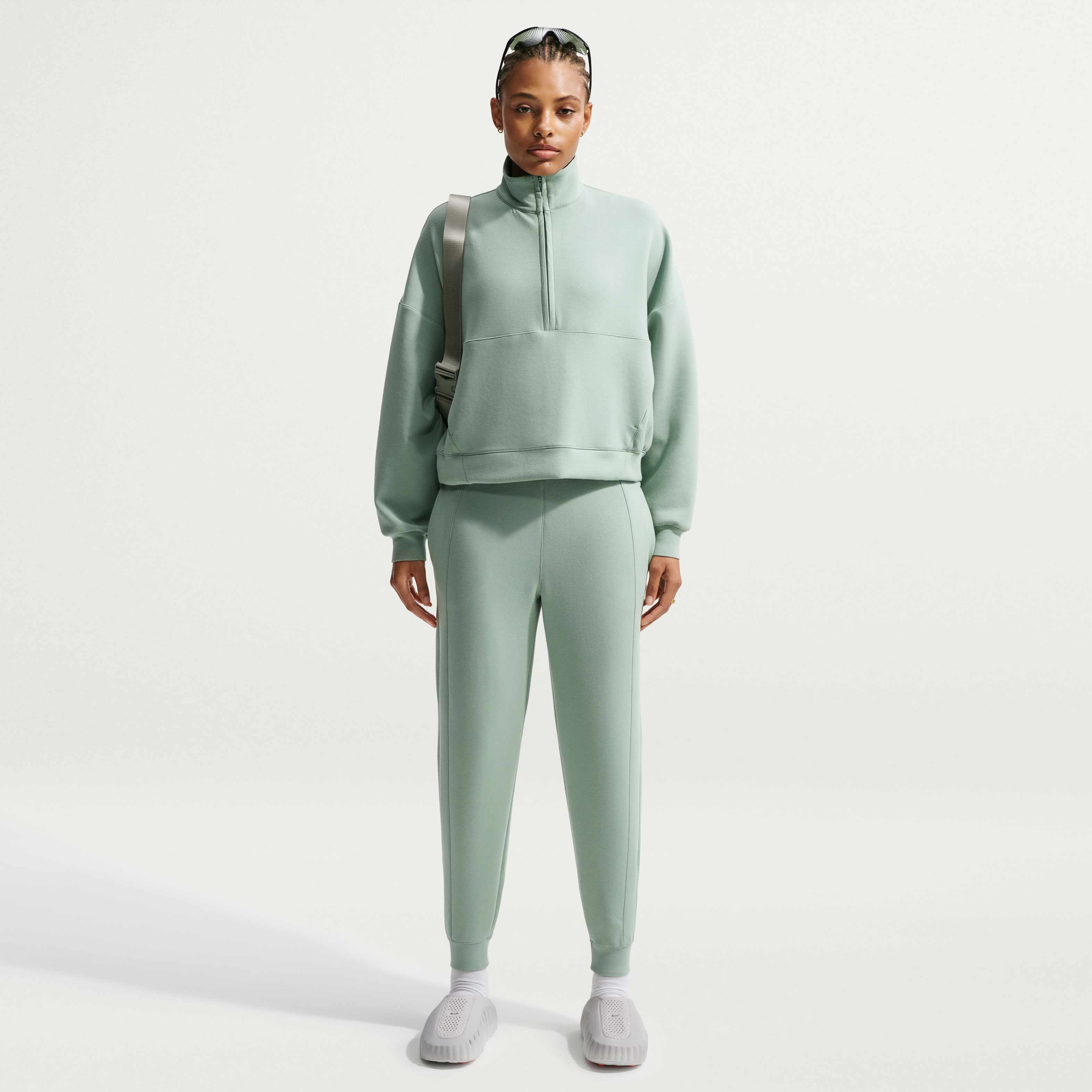 نايكي 24.7 امبوسبلي سوفت image number 0