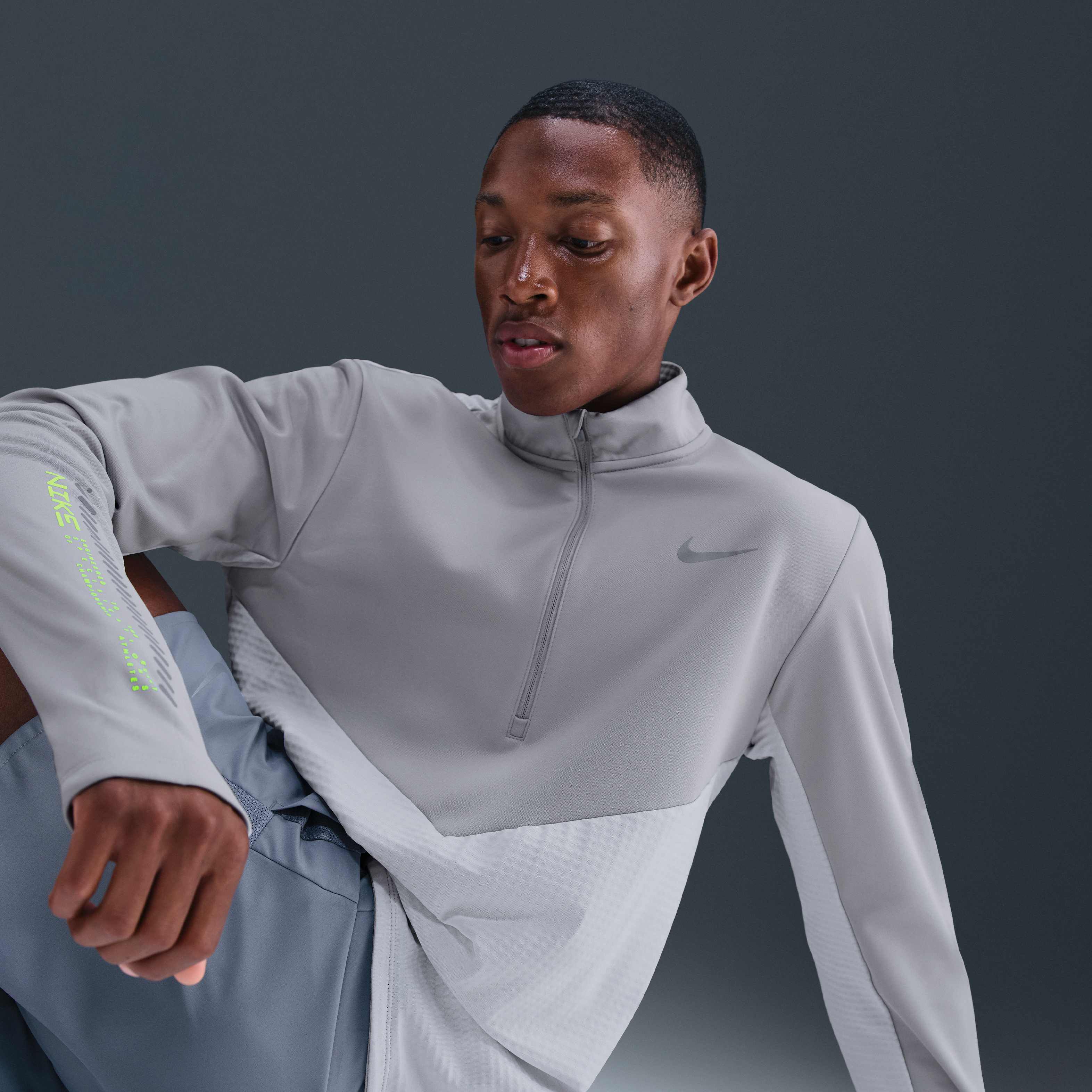 نايكي بيسر image number 2