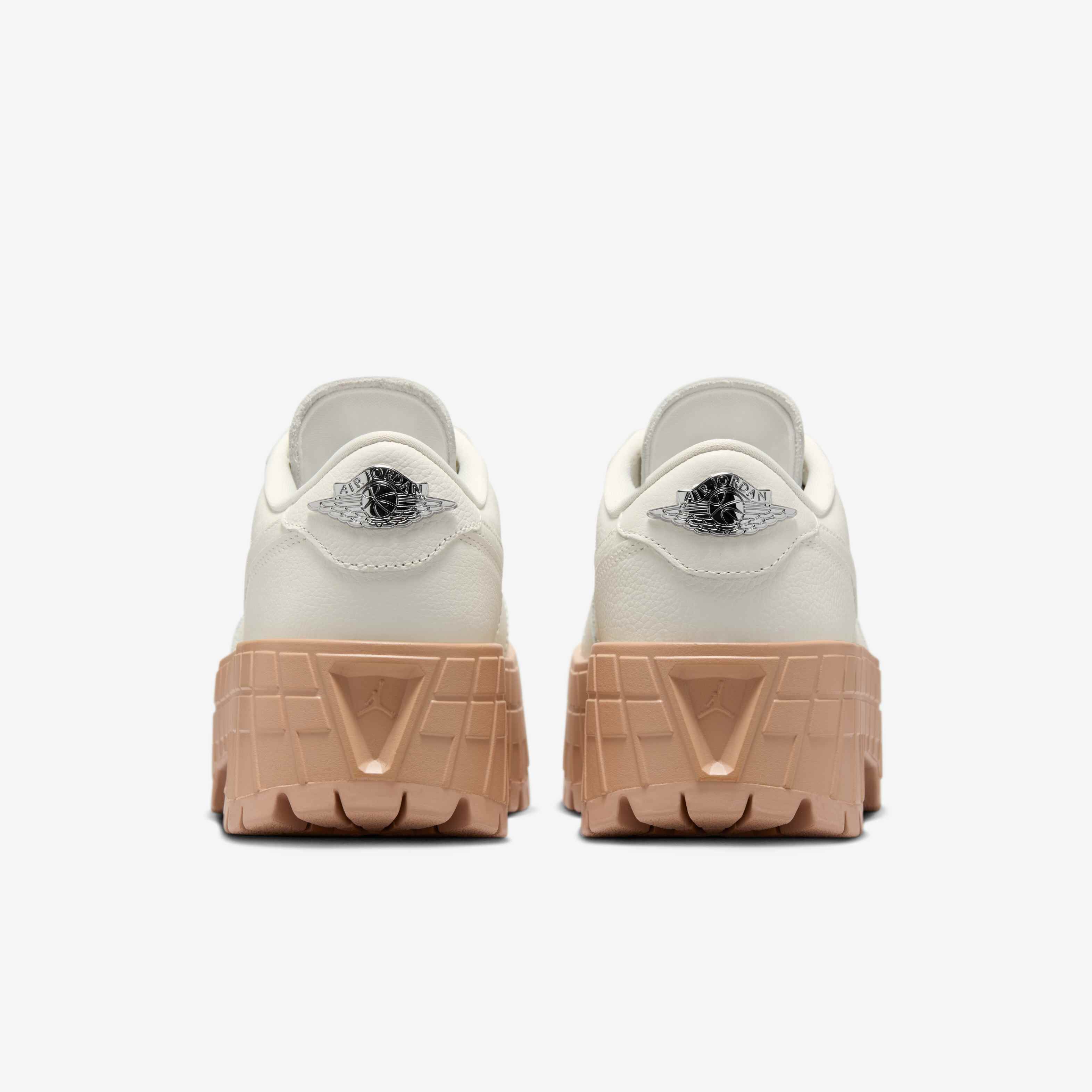 Air Jordan 1 Brooklyn Low image number 5