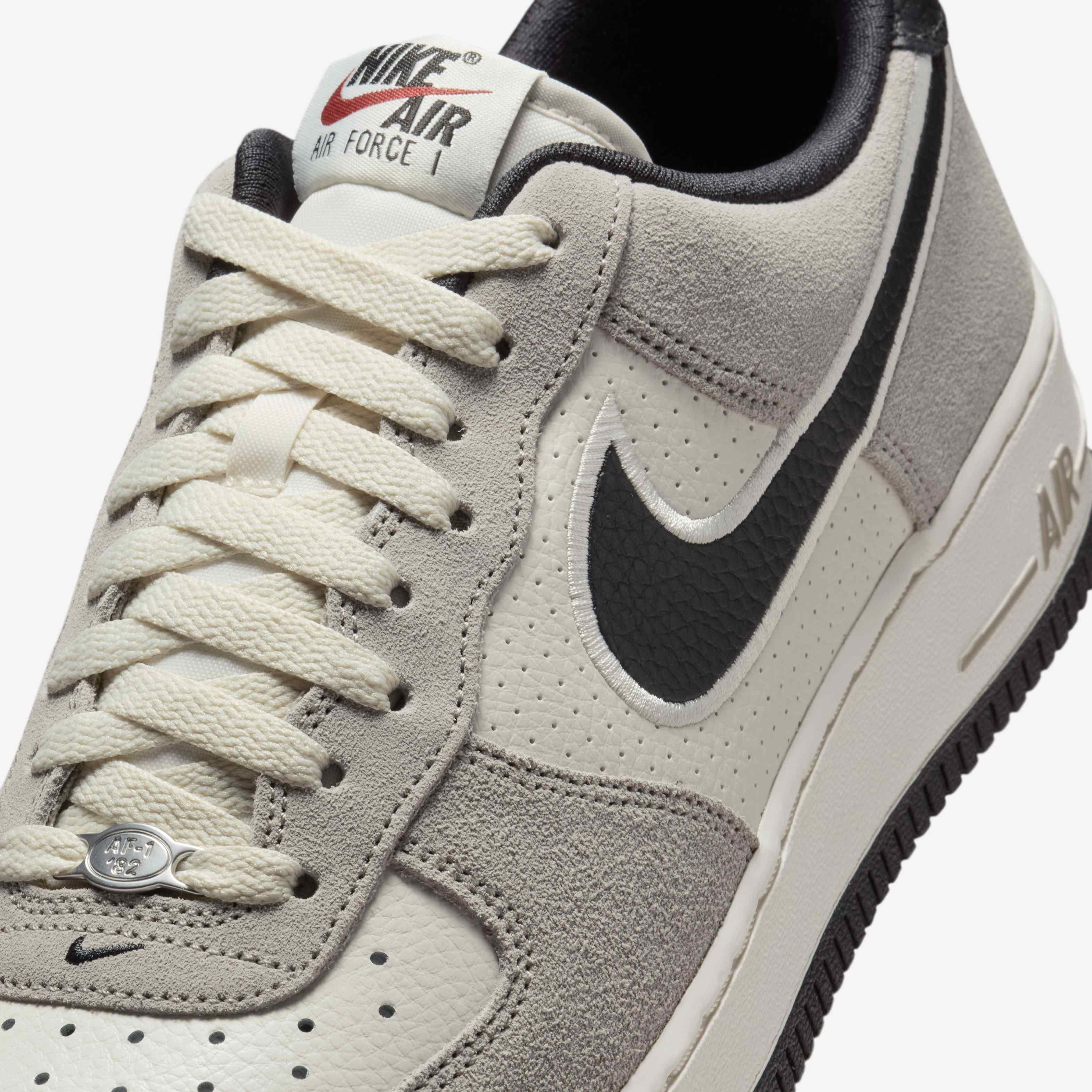Nike Air Force 1 '07 LV8 image number 6