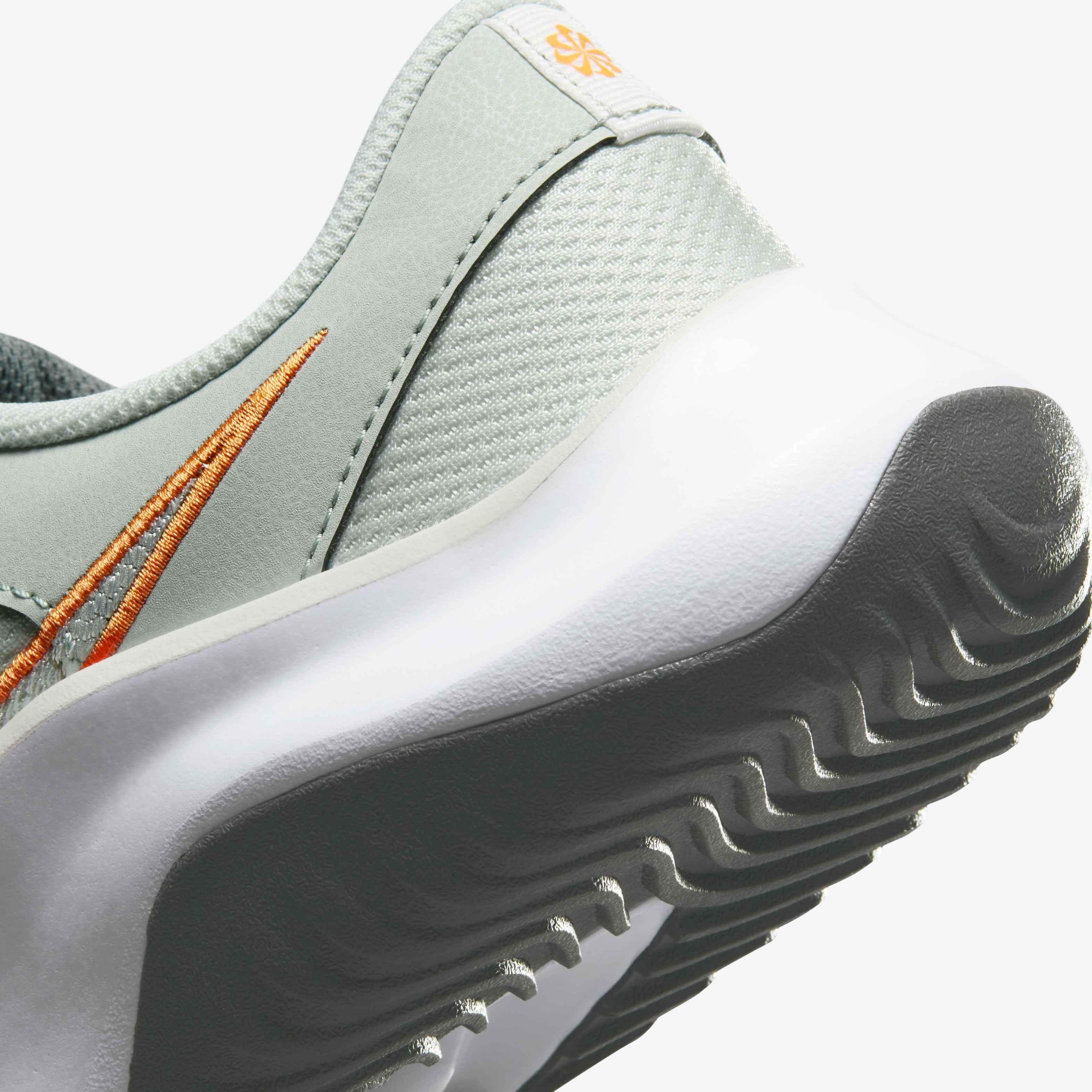 Nike Legend Essential 3 Next Nature image number 8