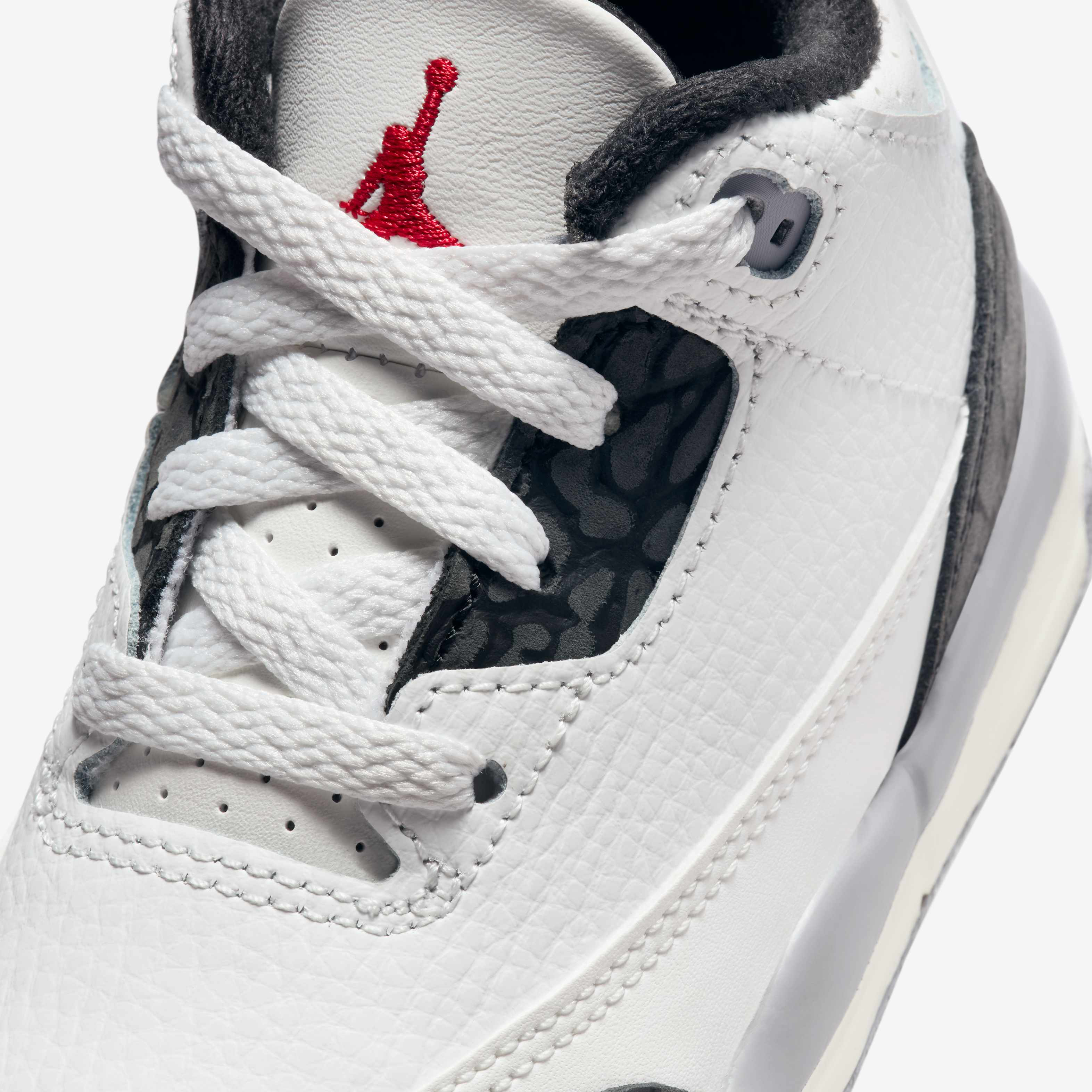 Jordan 3 Retro image number 6