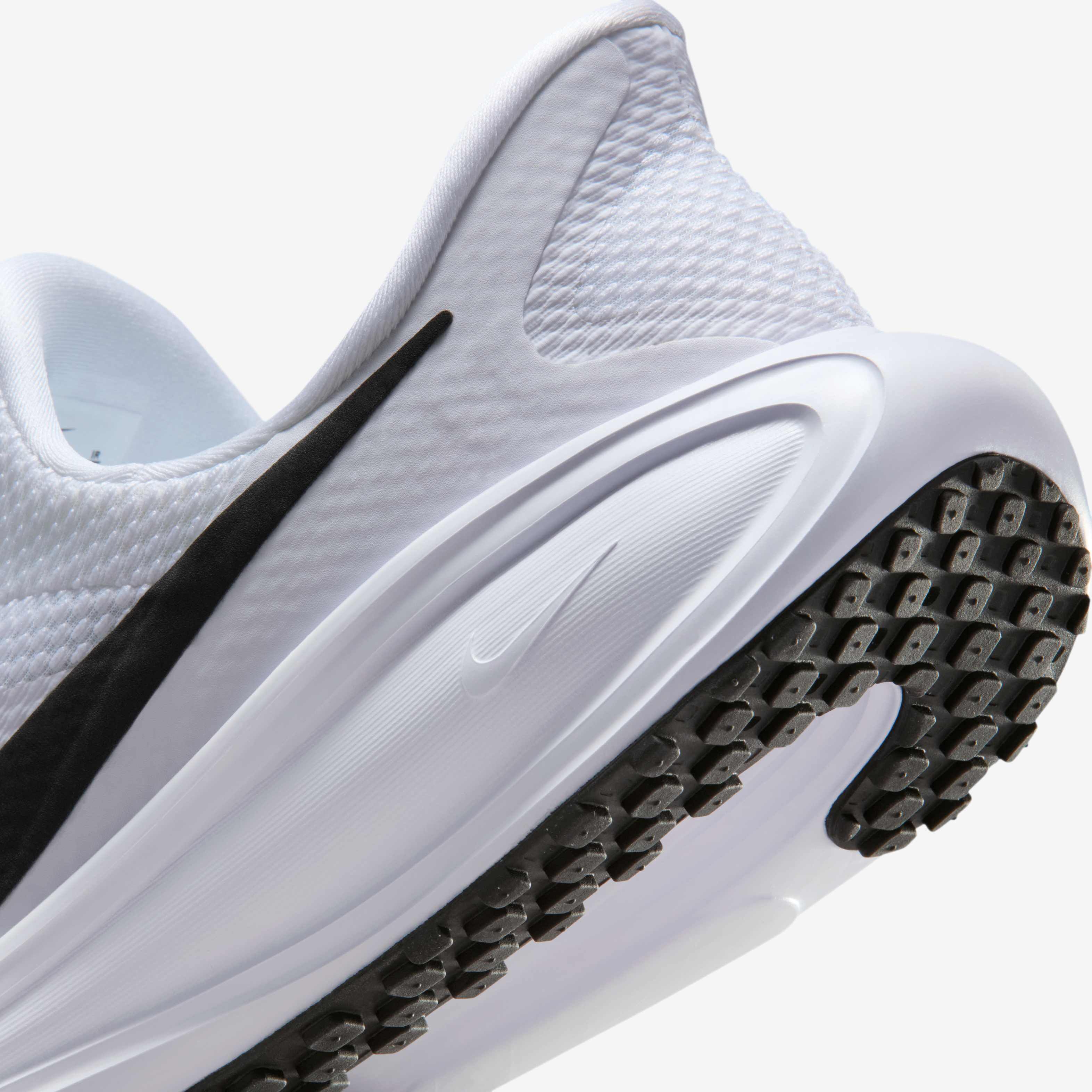 Nike Revolution 8 EasyOn image number 7