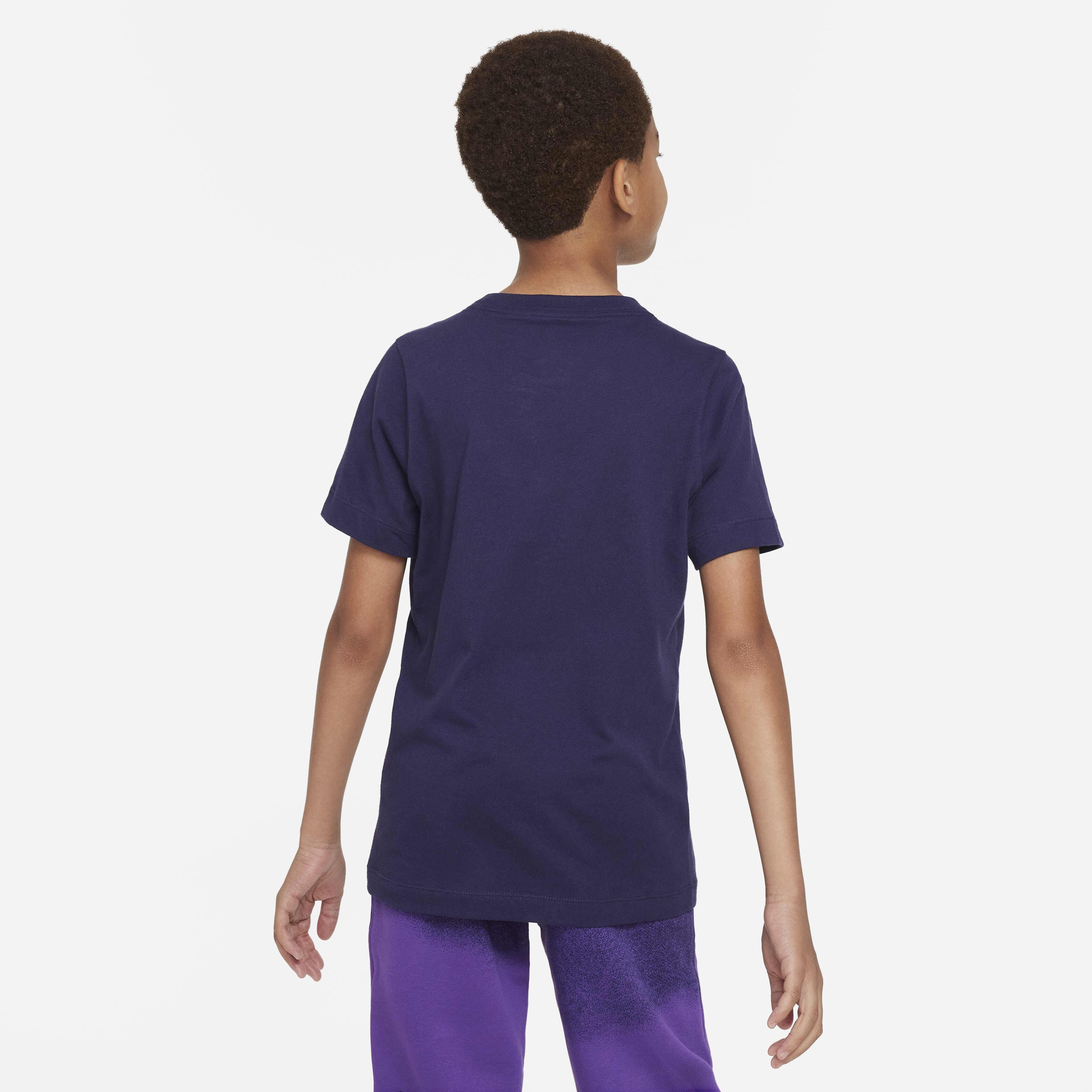 Buy Nike Sportswear Older Kids' T-Shirt - Purple Ink | Nike
