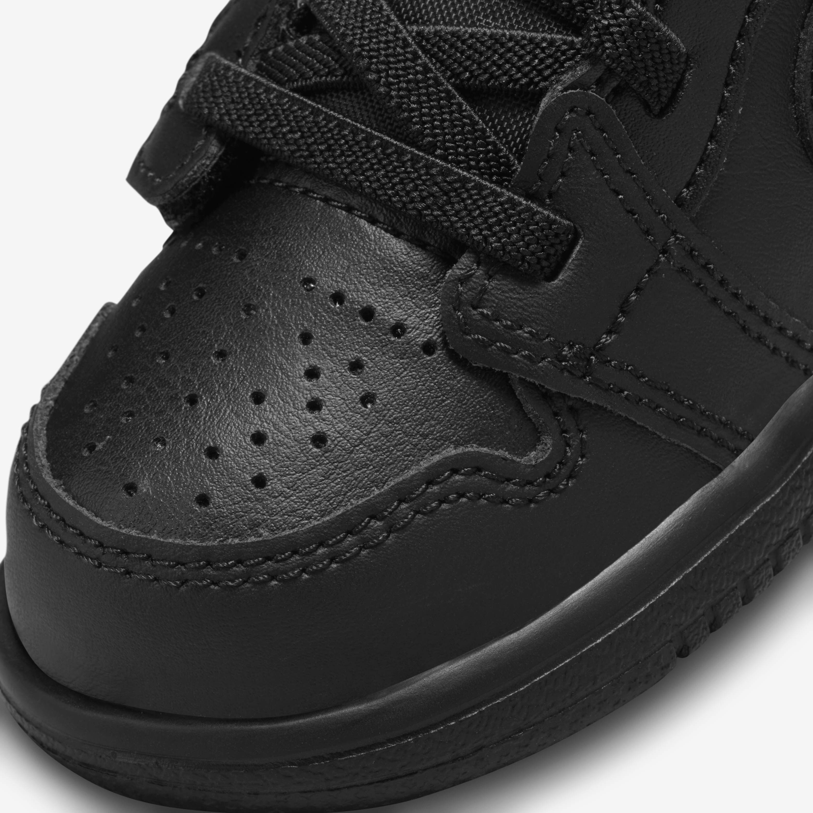 جوردن 1 لو الت image number 6