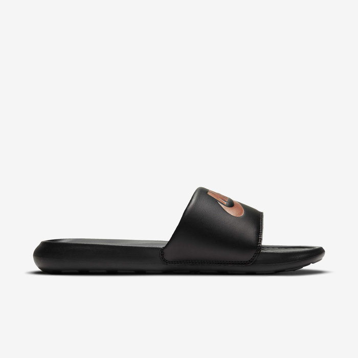 Nike Victori One image number 3 Nike Victori One image number 3