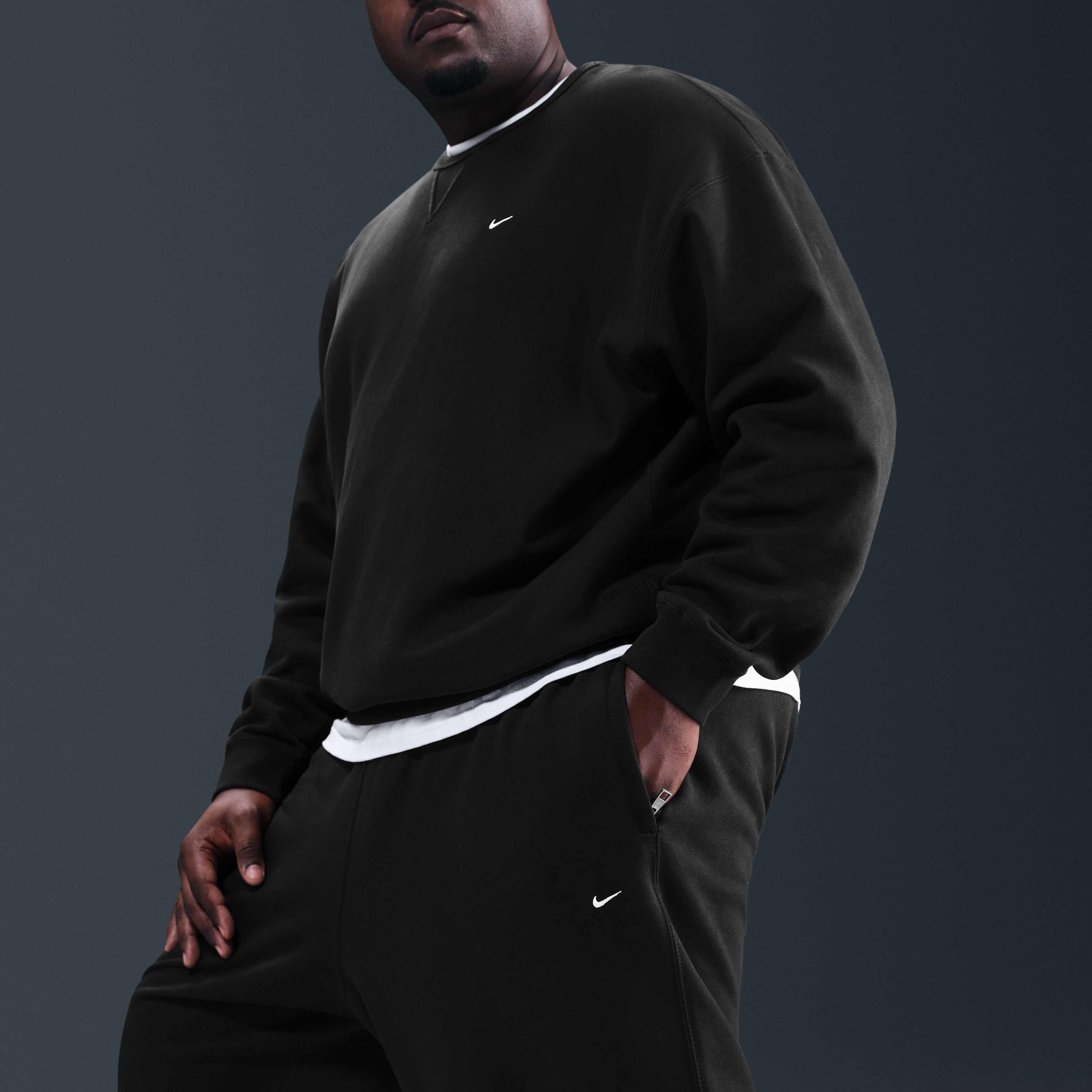 Nike Solo Swoosh image number 10