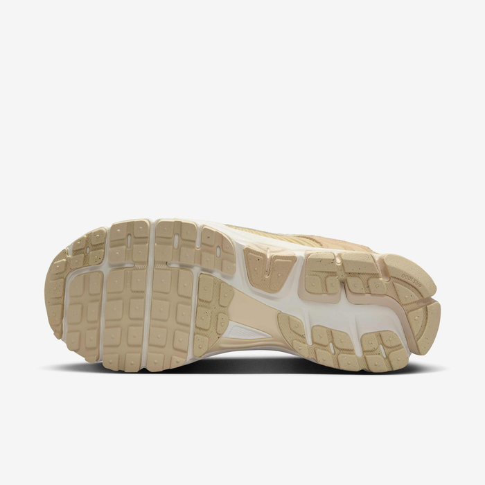 Nike Zoom Vomero 5 image number 1 Nike Zoom Vomero 5 image number 1