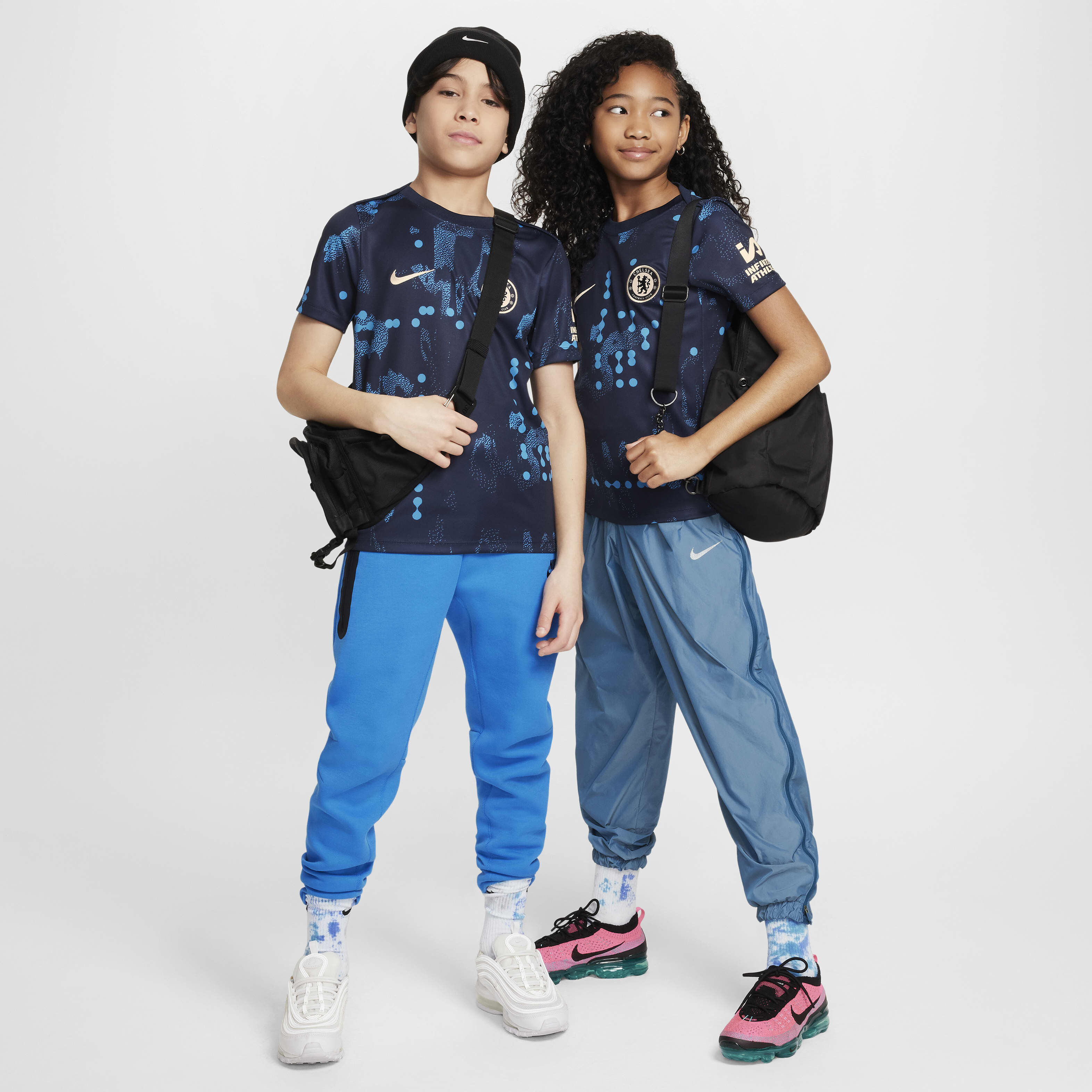 Chelsea F.C. Academy Pro image number 6