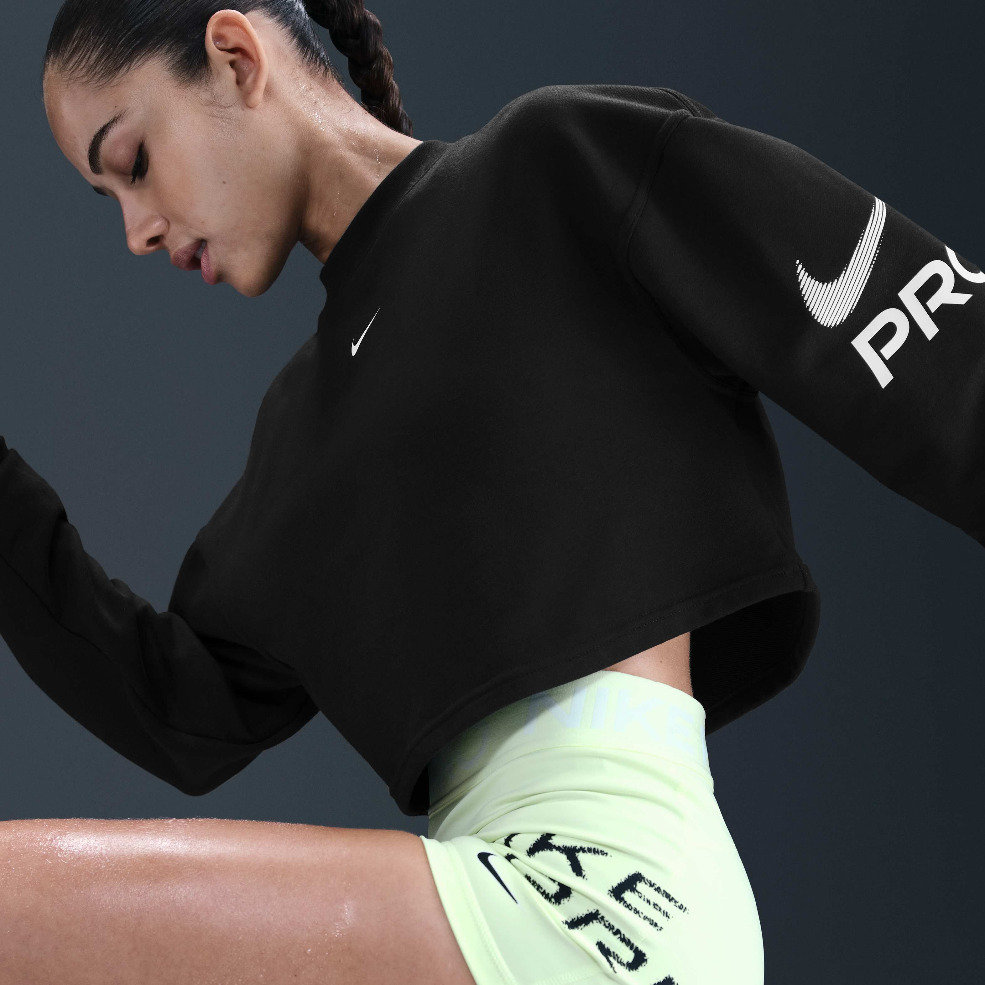Nike Pro image number 2
