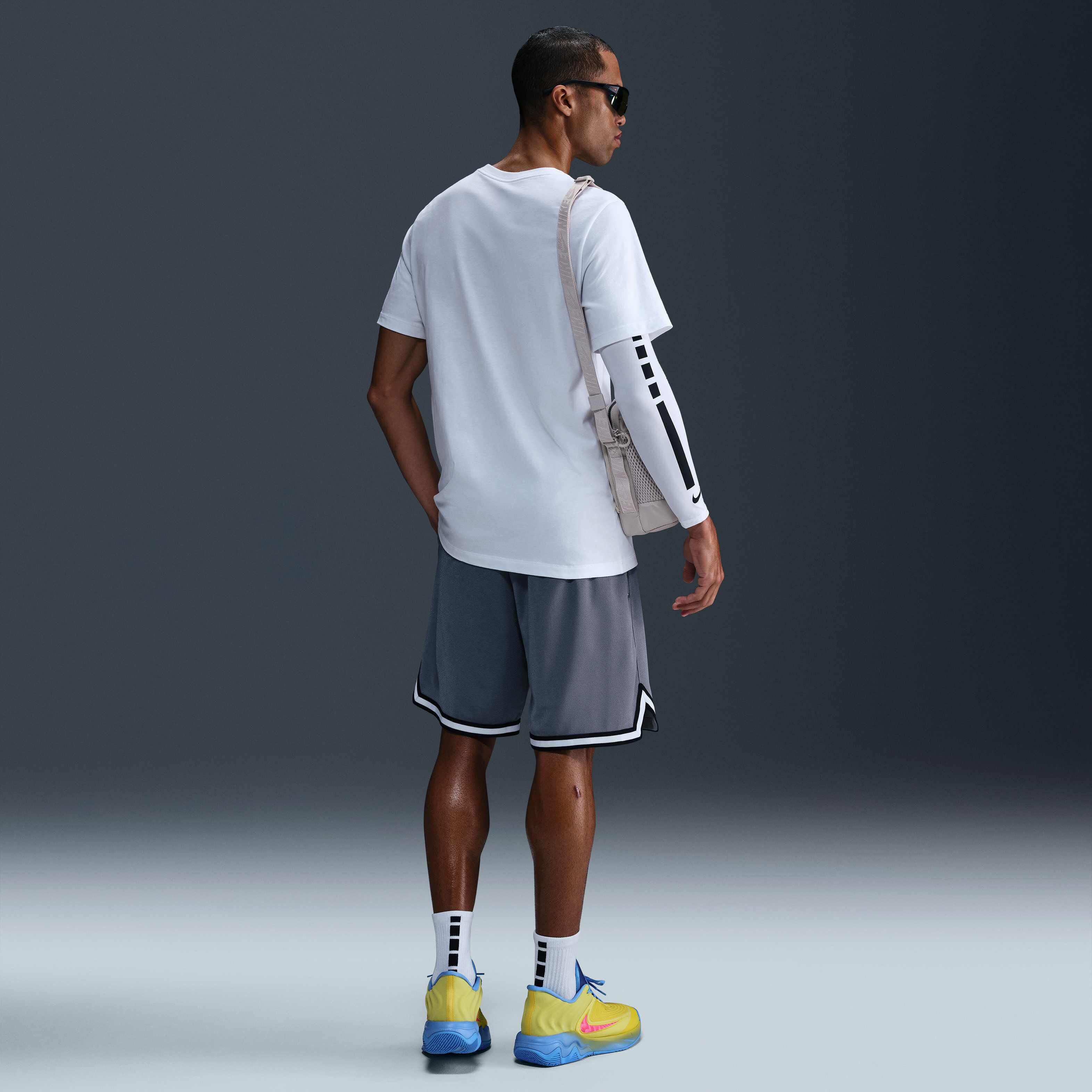 Giannis image number 4