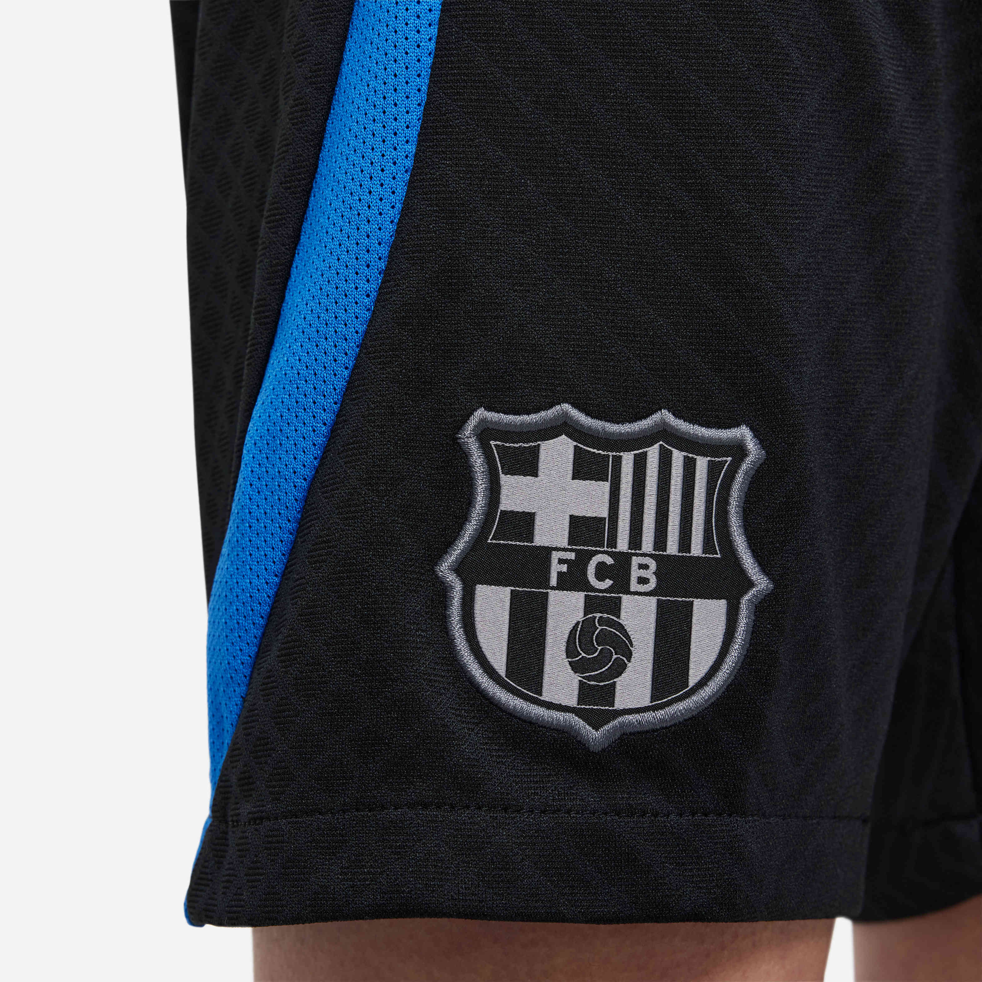 برشلونة سترايك image number 4