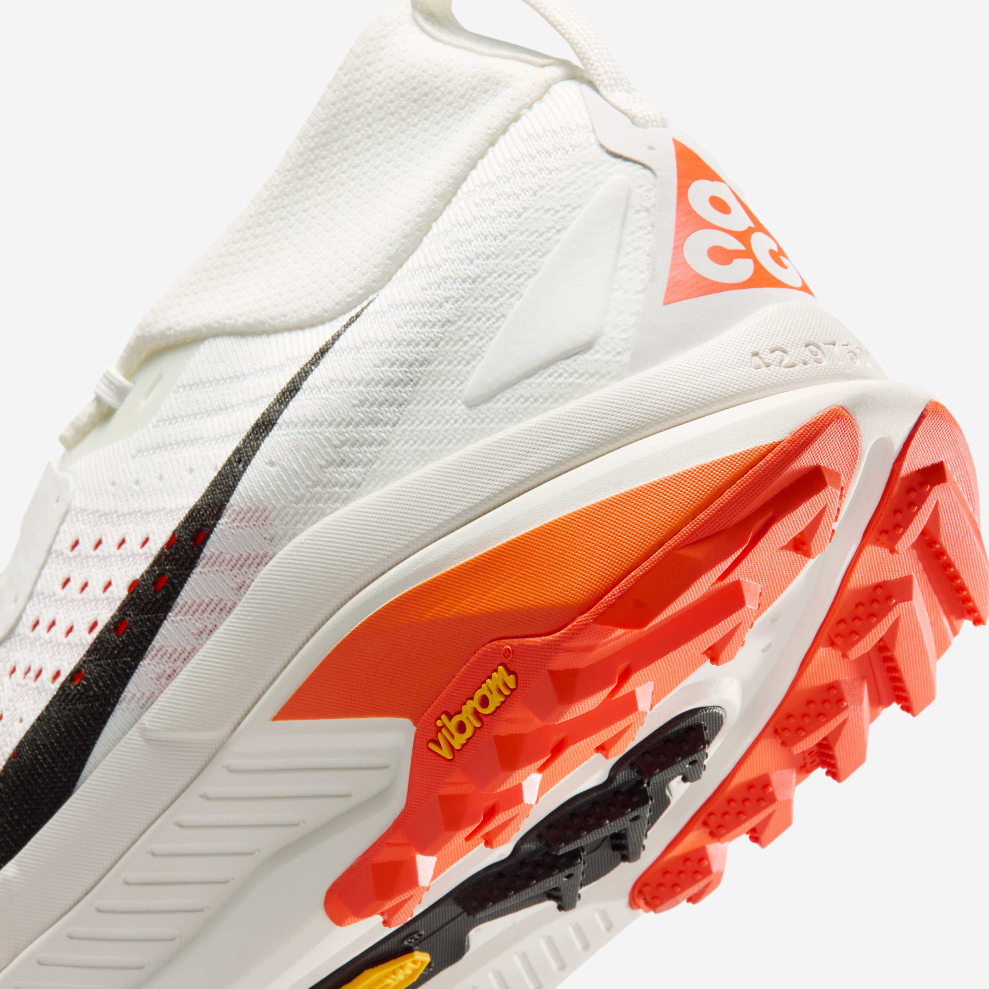 Nike ACG Zegama image number 8