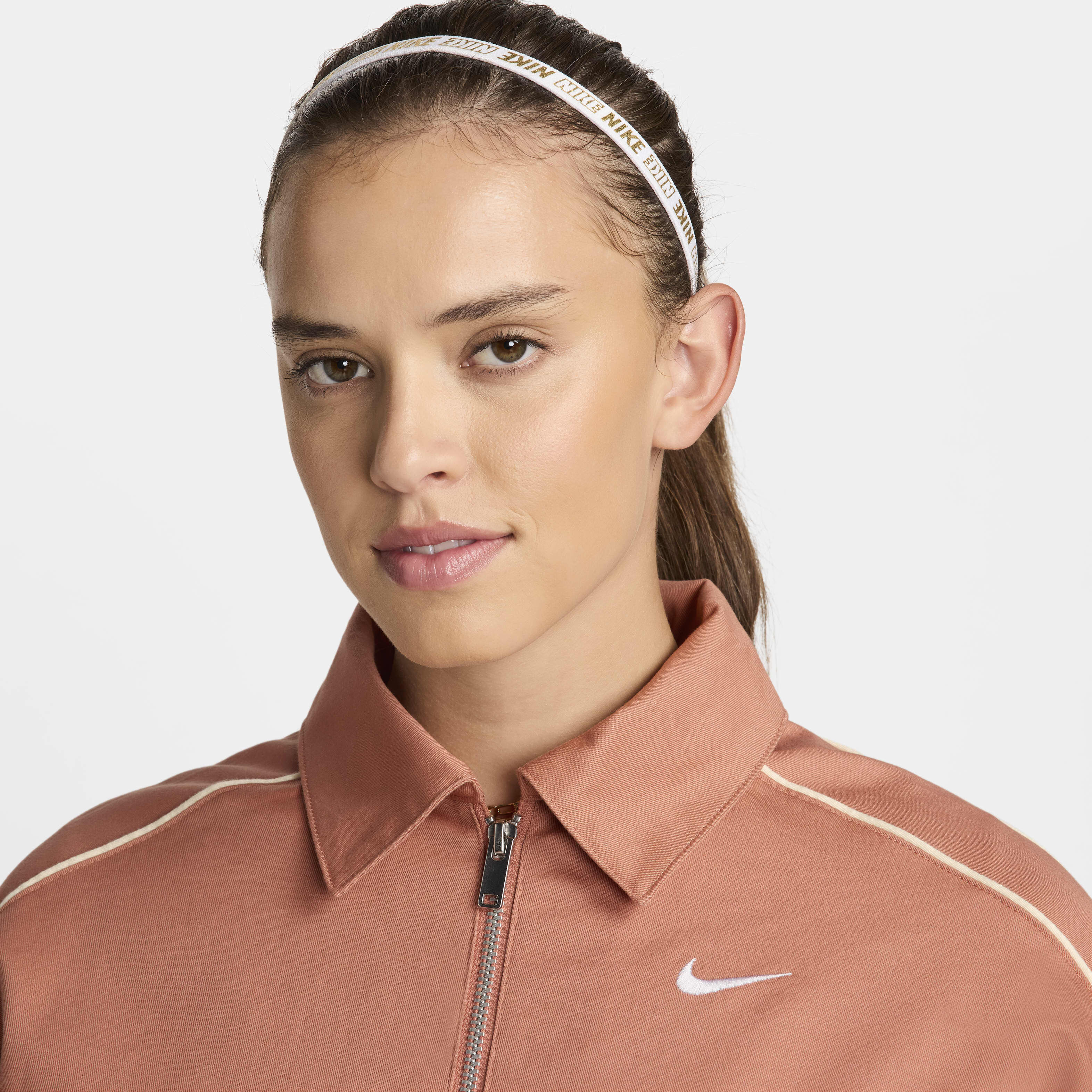 نايكي سبورتسوير image number 2