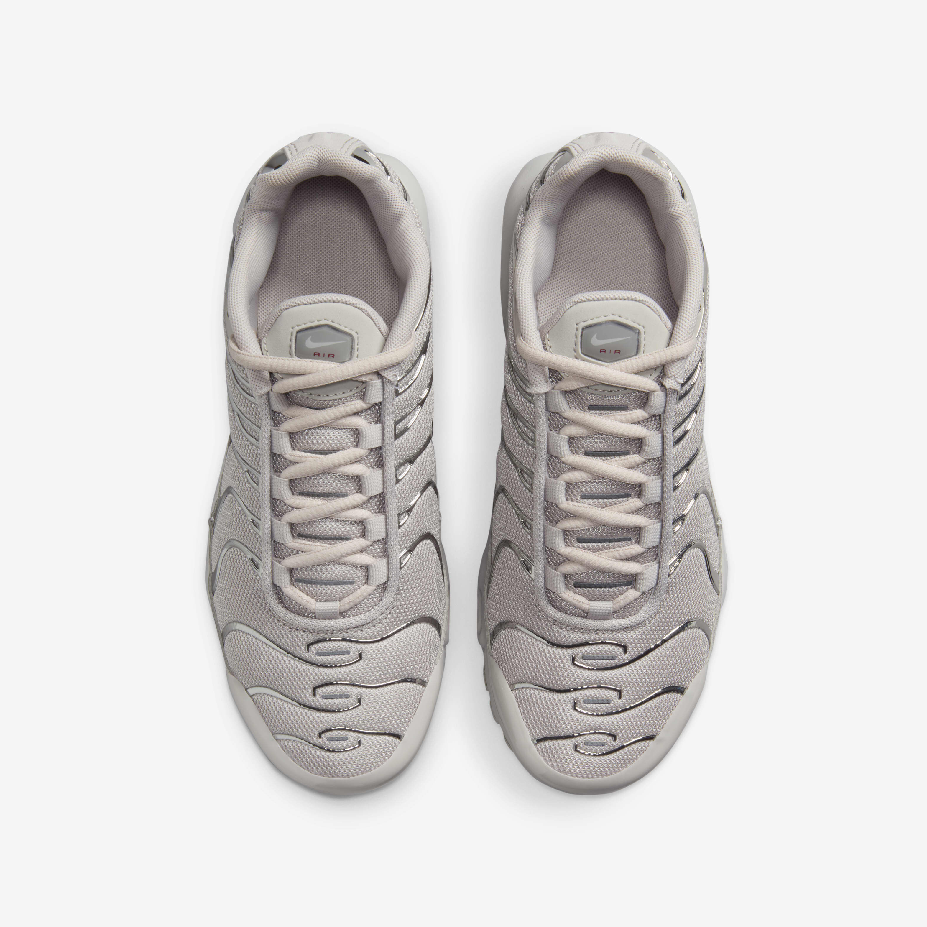 Nike Air Max Plus image number 3