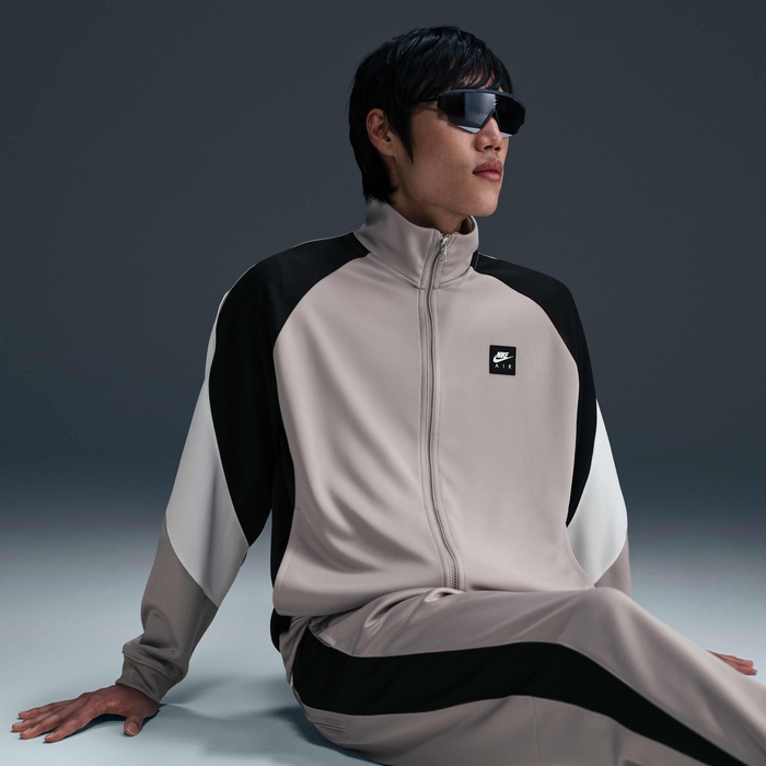 Nike Air image number 2 Nike Air image number 2