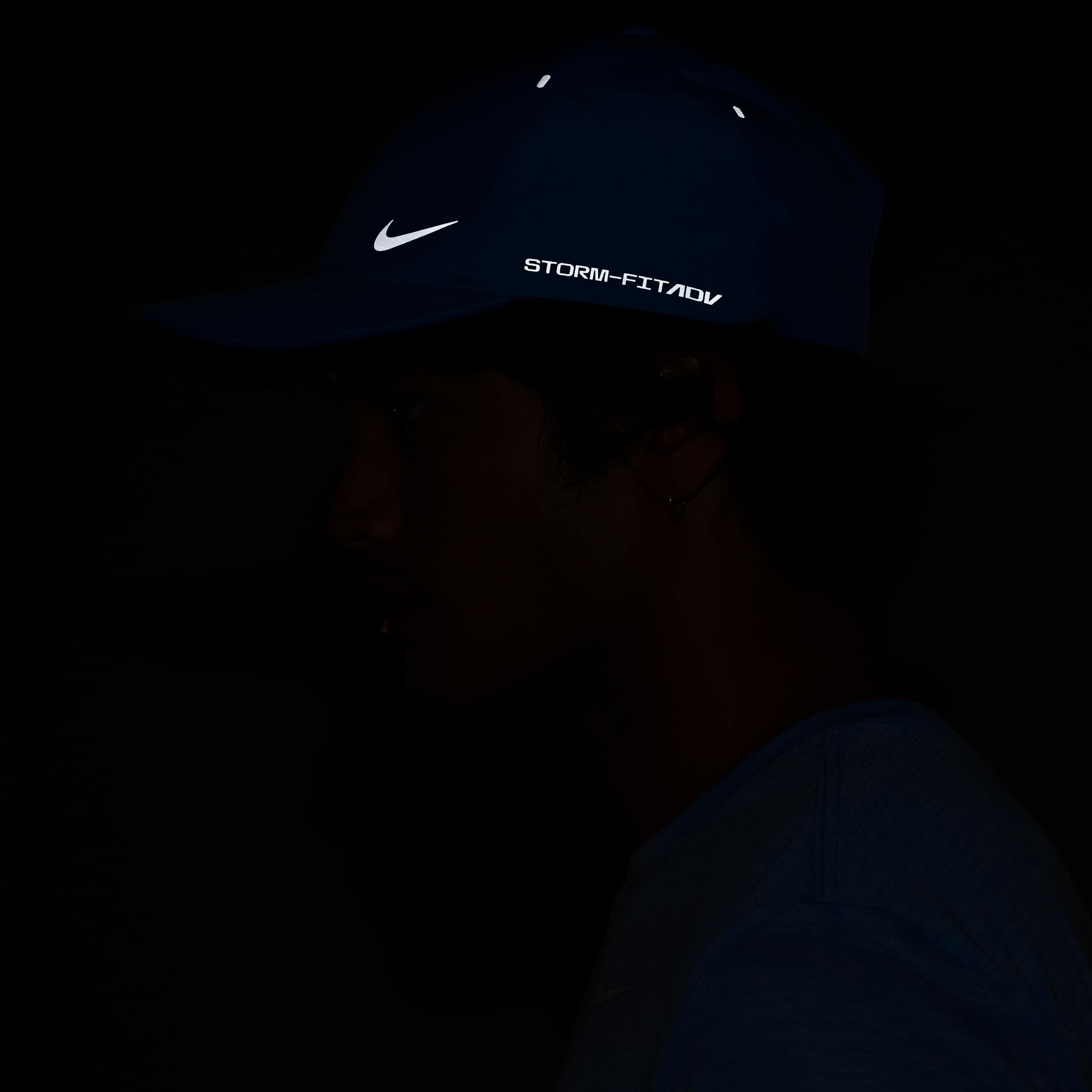 نايكي ستورم-فت ADV كلوب image number 6