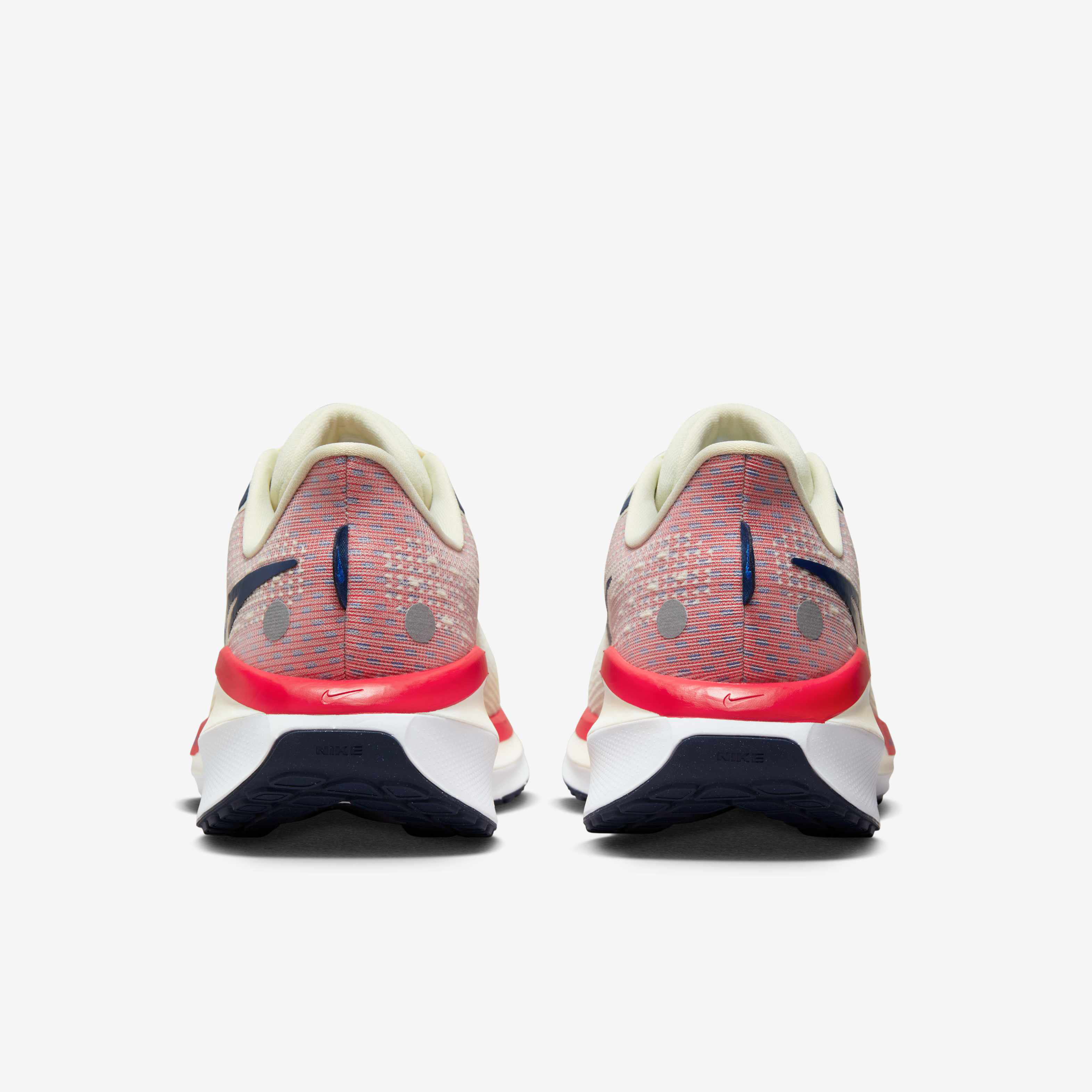 Nike Vomero 17 image number 6