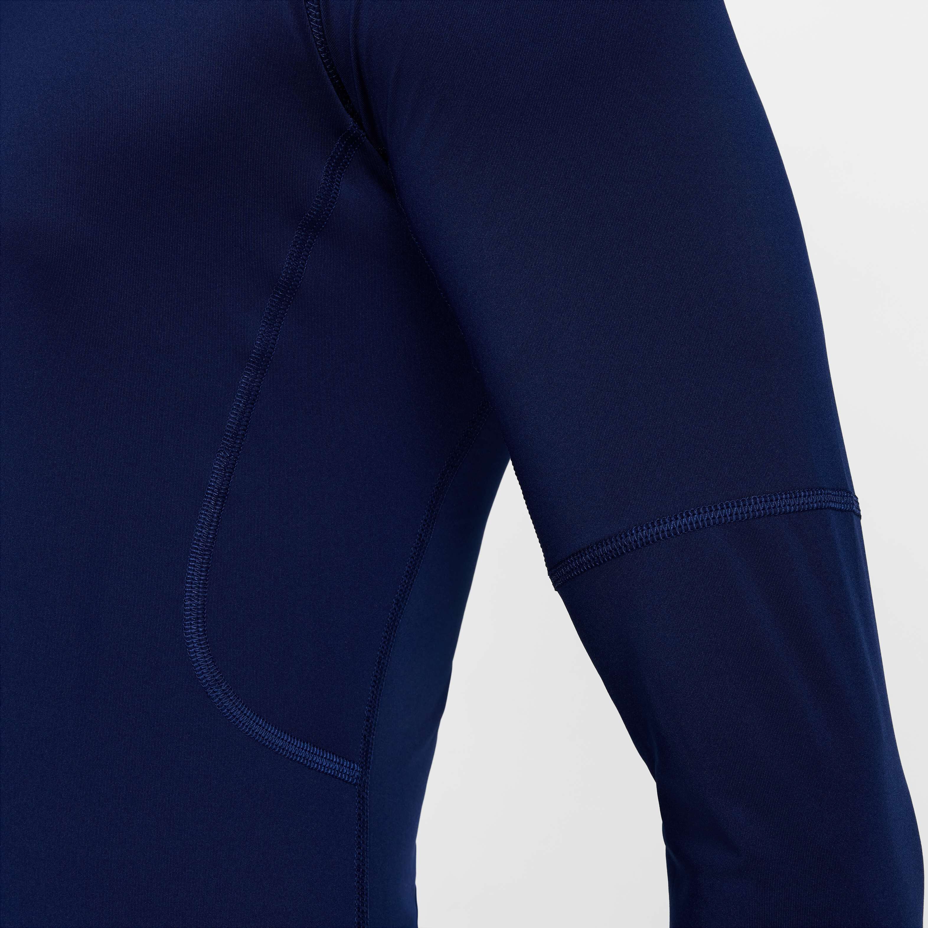 Nike Pro image number 4