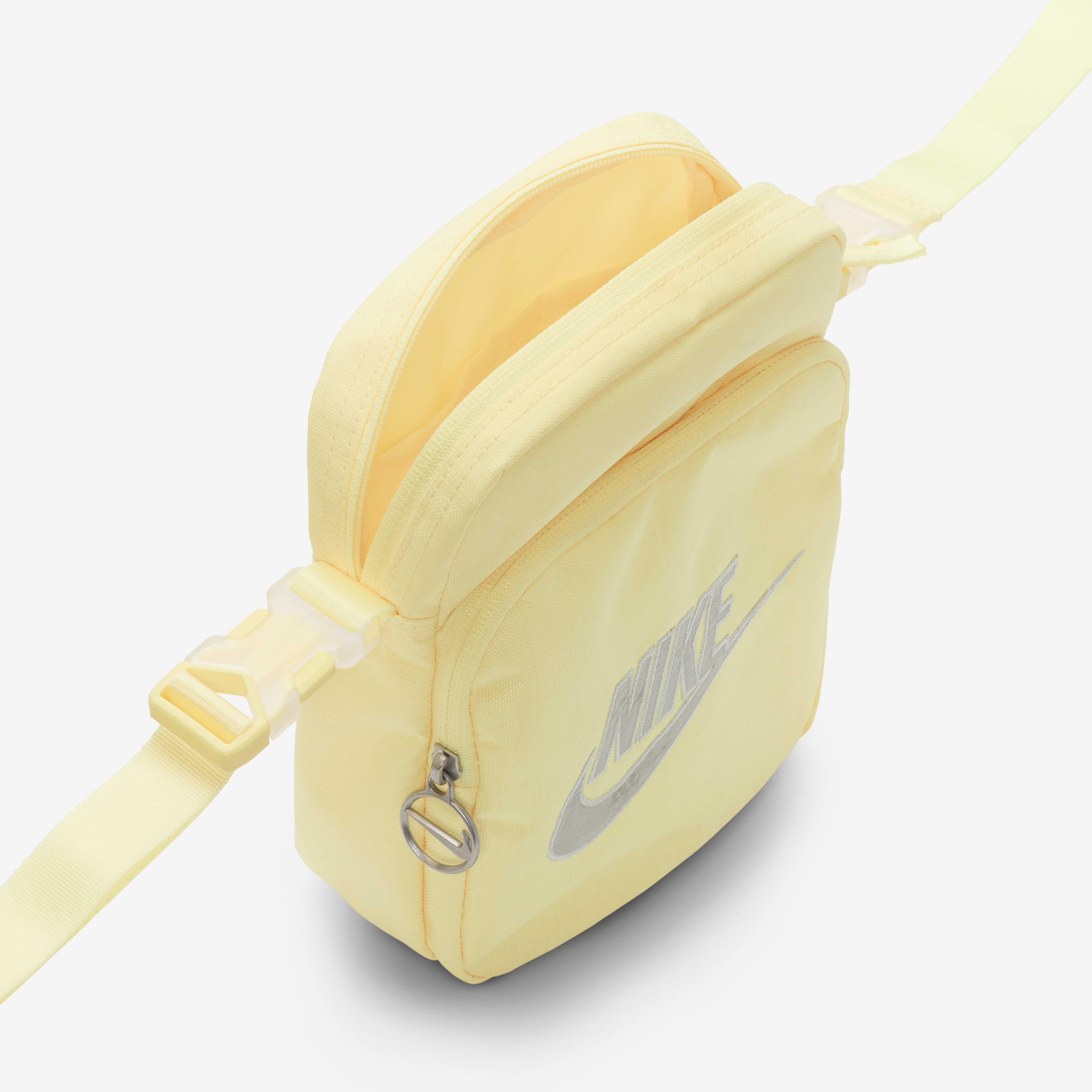 Nike Heritage image number 4