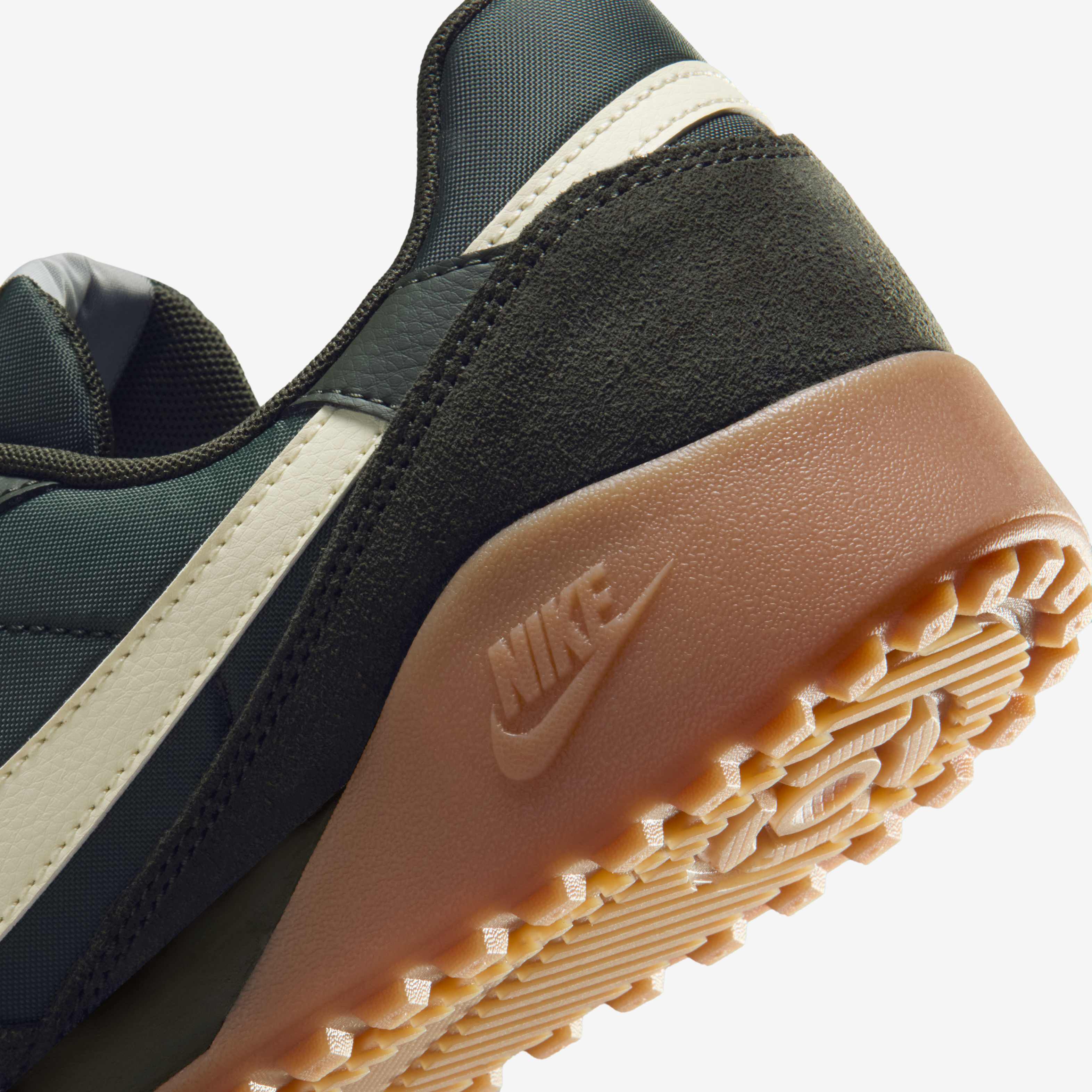 Nike Terra Manta Suede image number 7