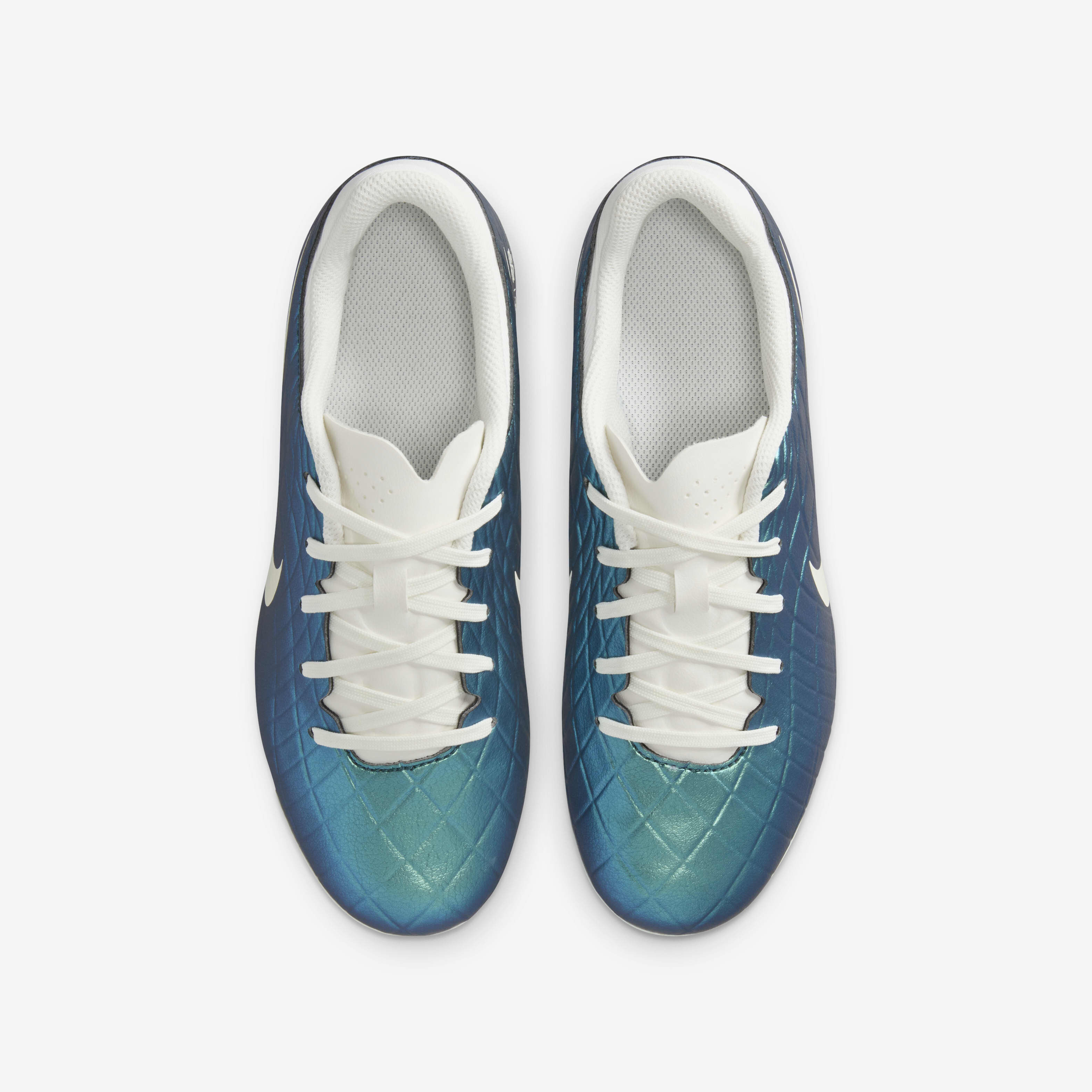 Nike Jr. Tiempo Emerald Legend 10 Academy image number 3