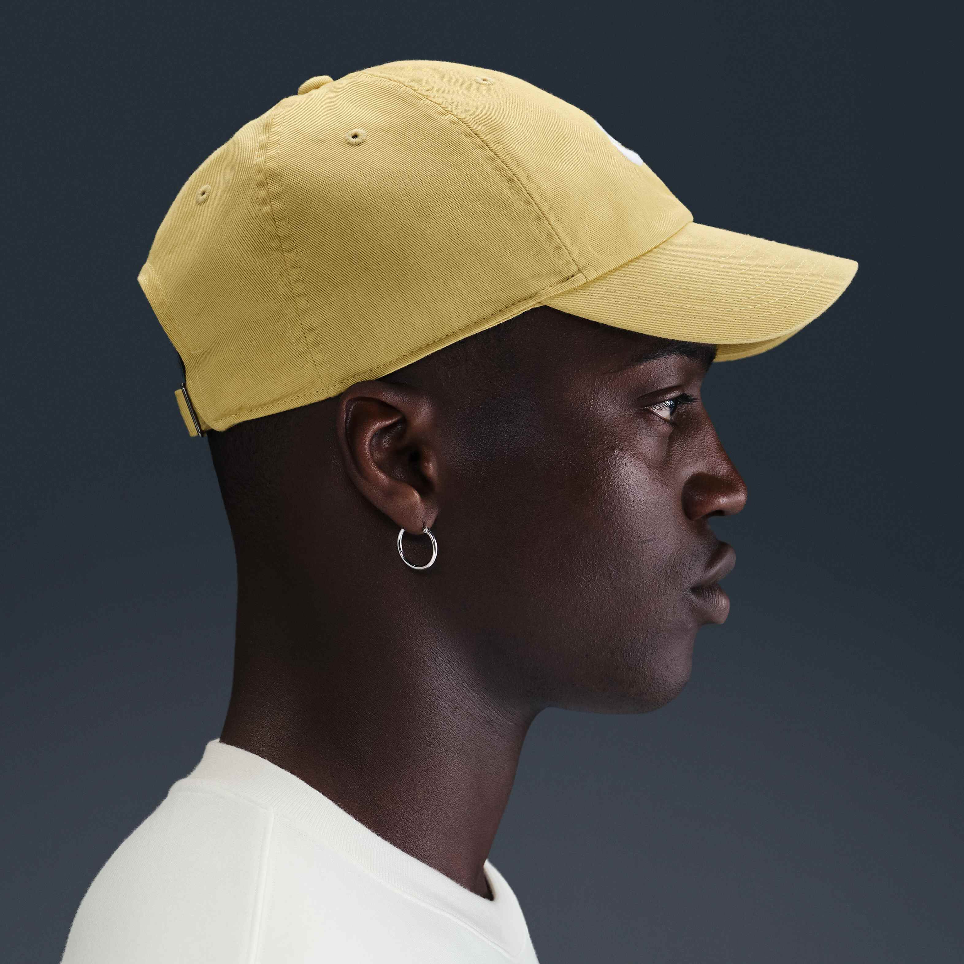 Nike Club image number 3