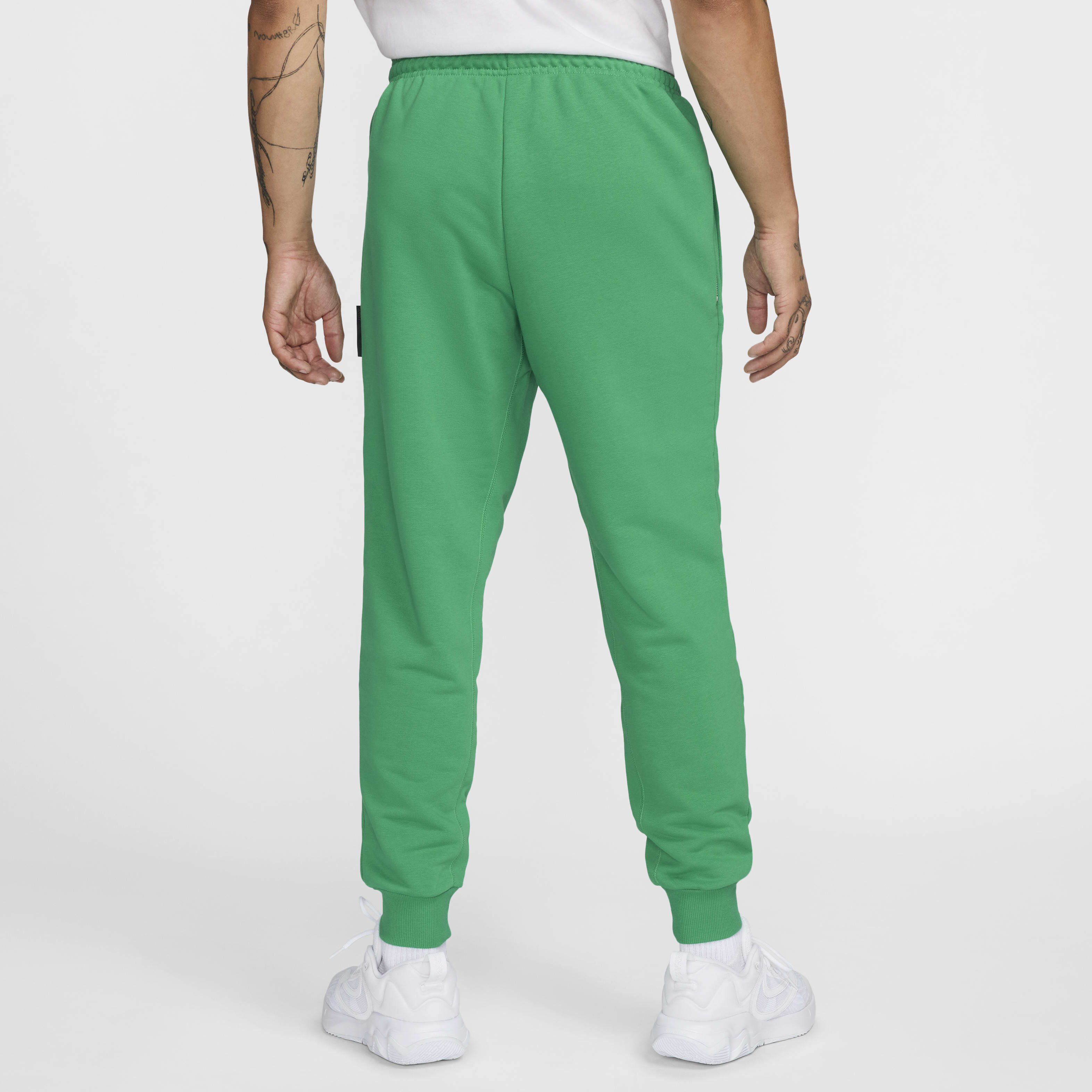 Nike men's standard fit joggers online