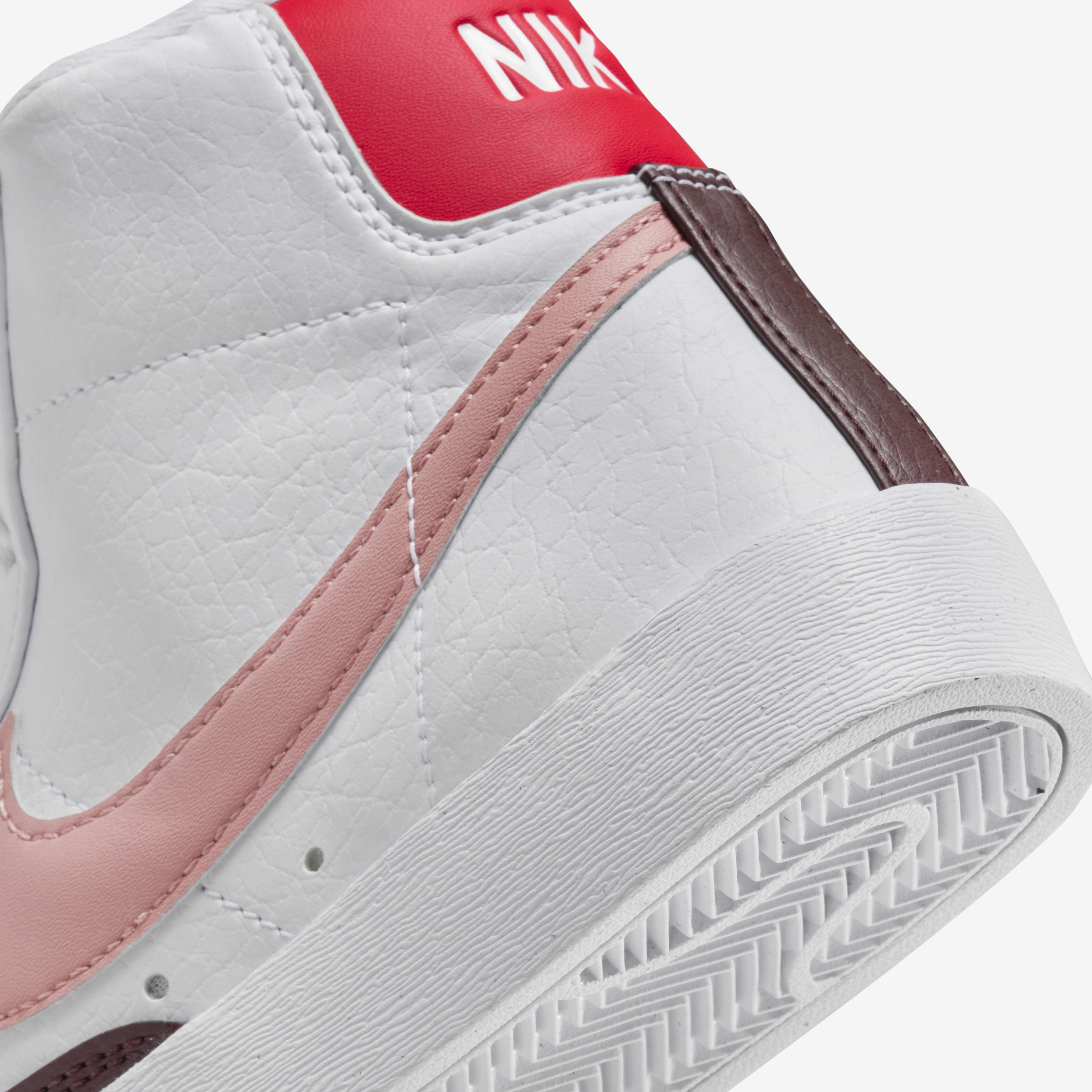 نايكي بليزر ميد'77 نيكست نيتشر image number 7