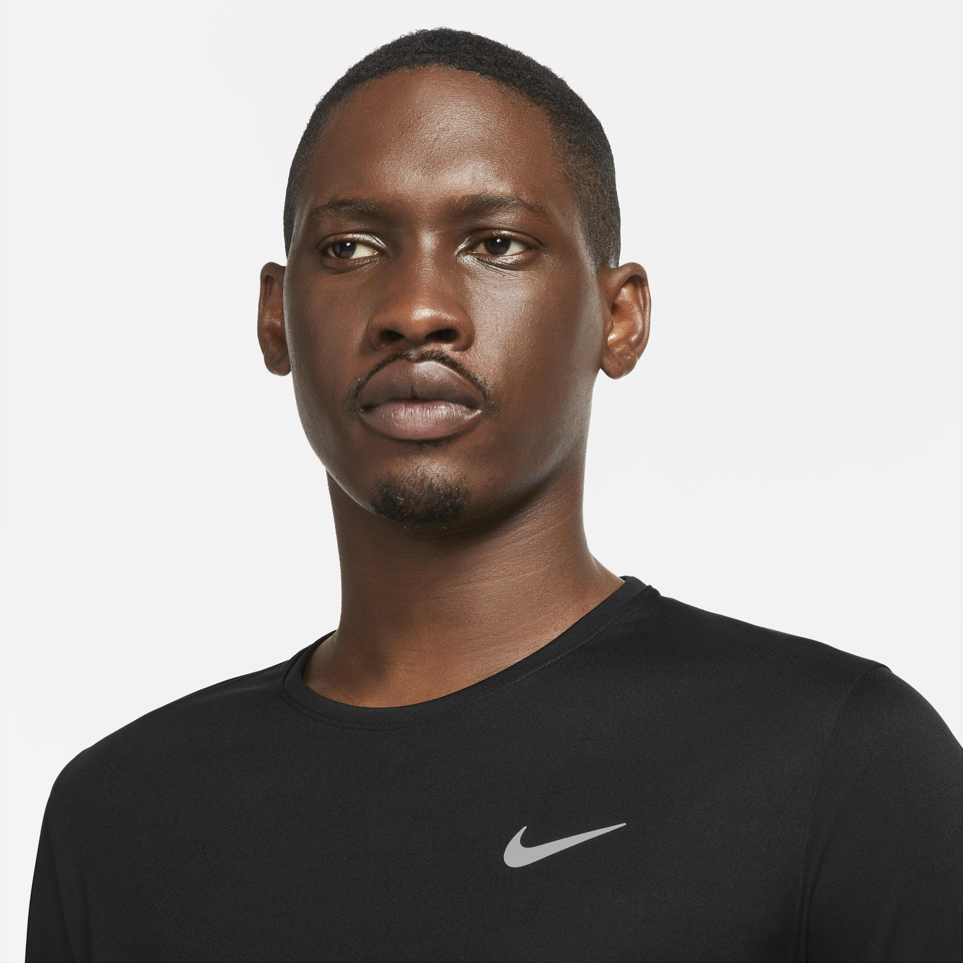 Nike Dri-FIT Miler image number 2