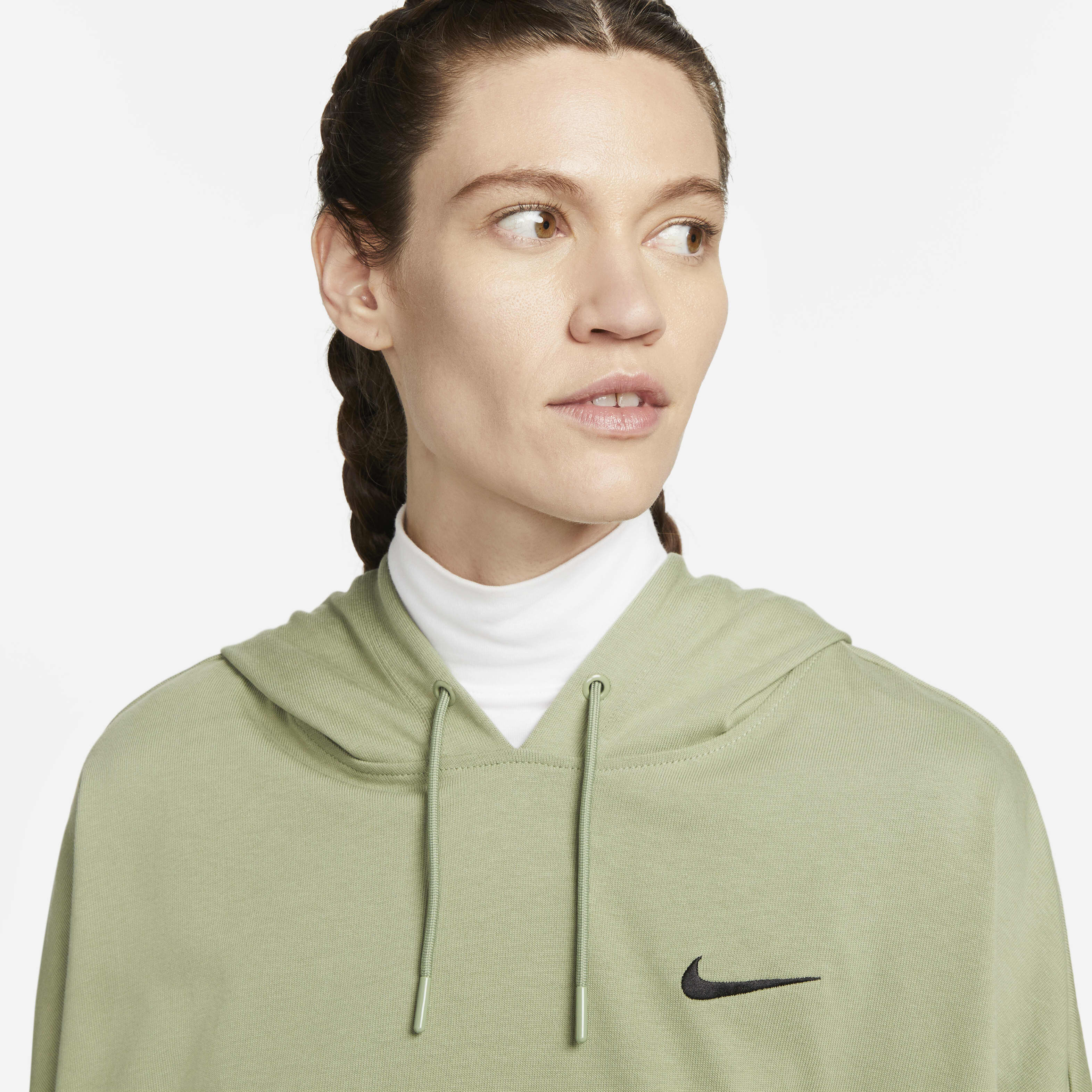 نايكي سبورتسوير image number 2