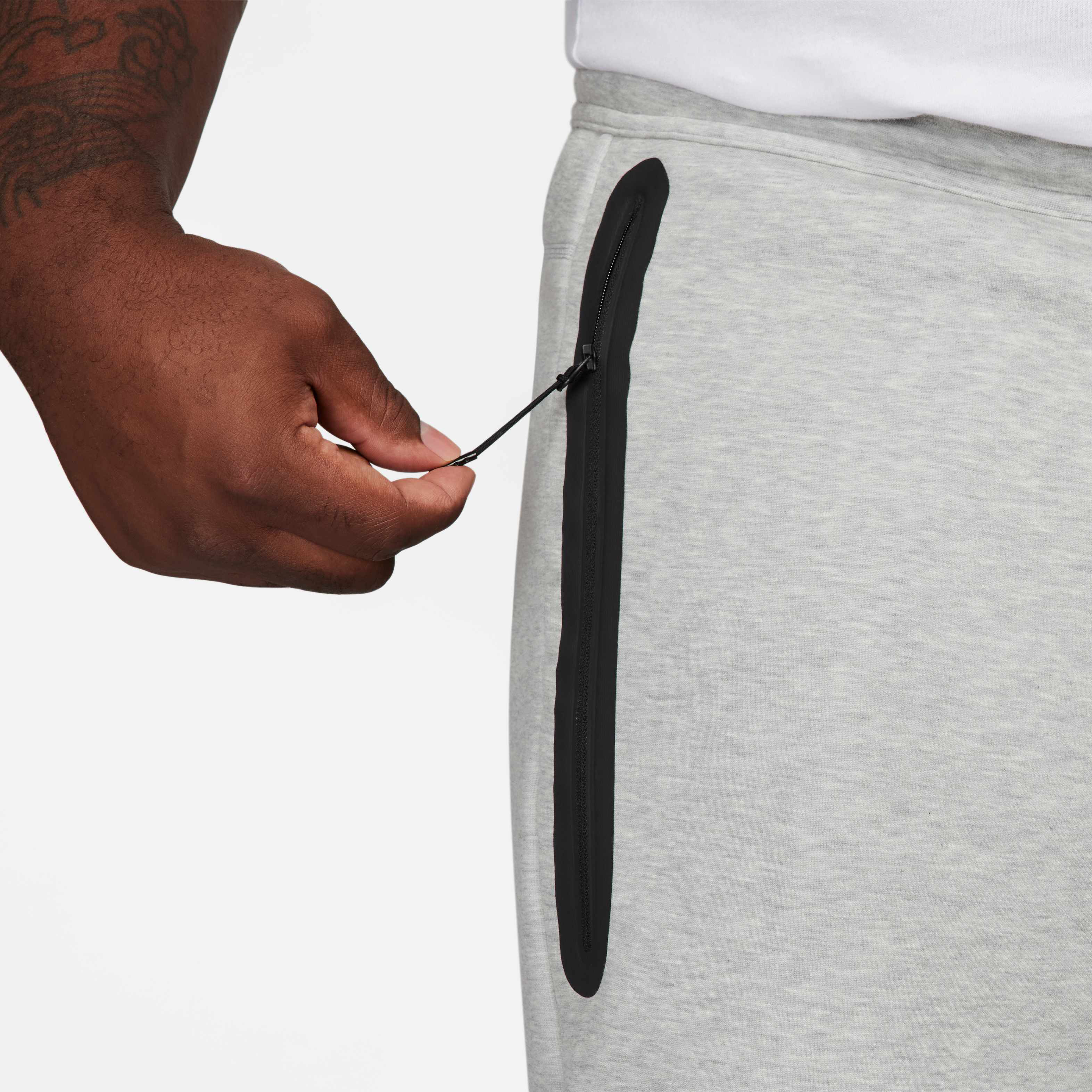 Nike Sportswear Tech Fleece image number 15