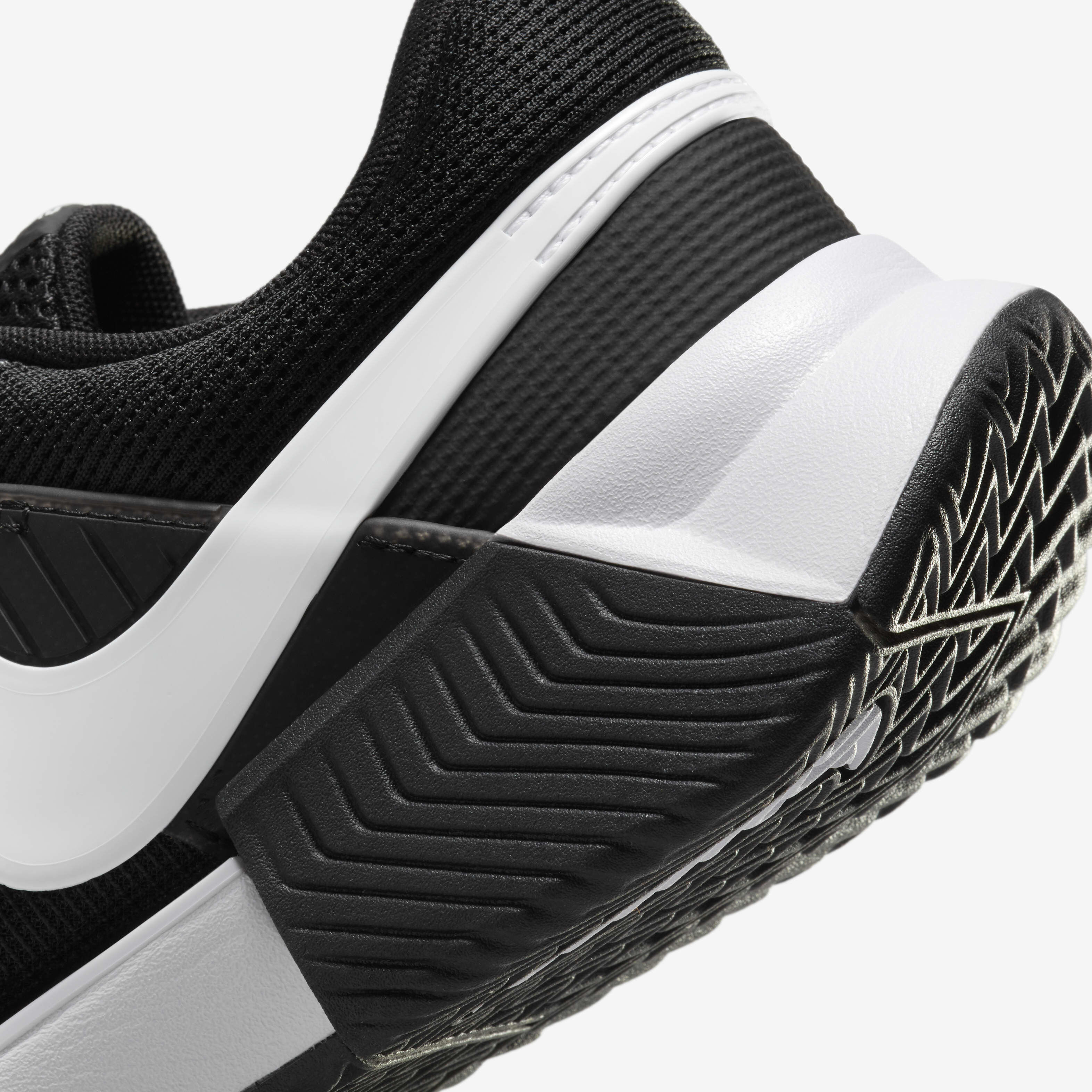 نايكي جي بي تشالنج 1 image number 7