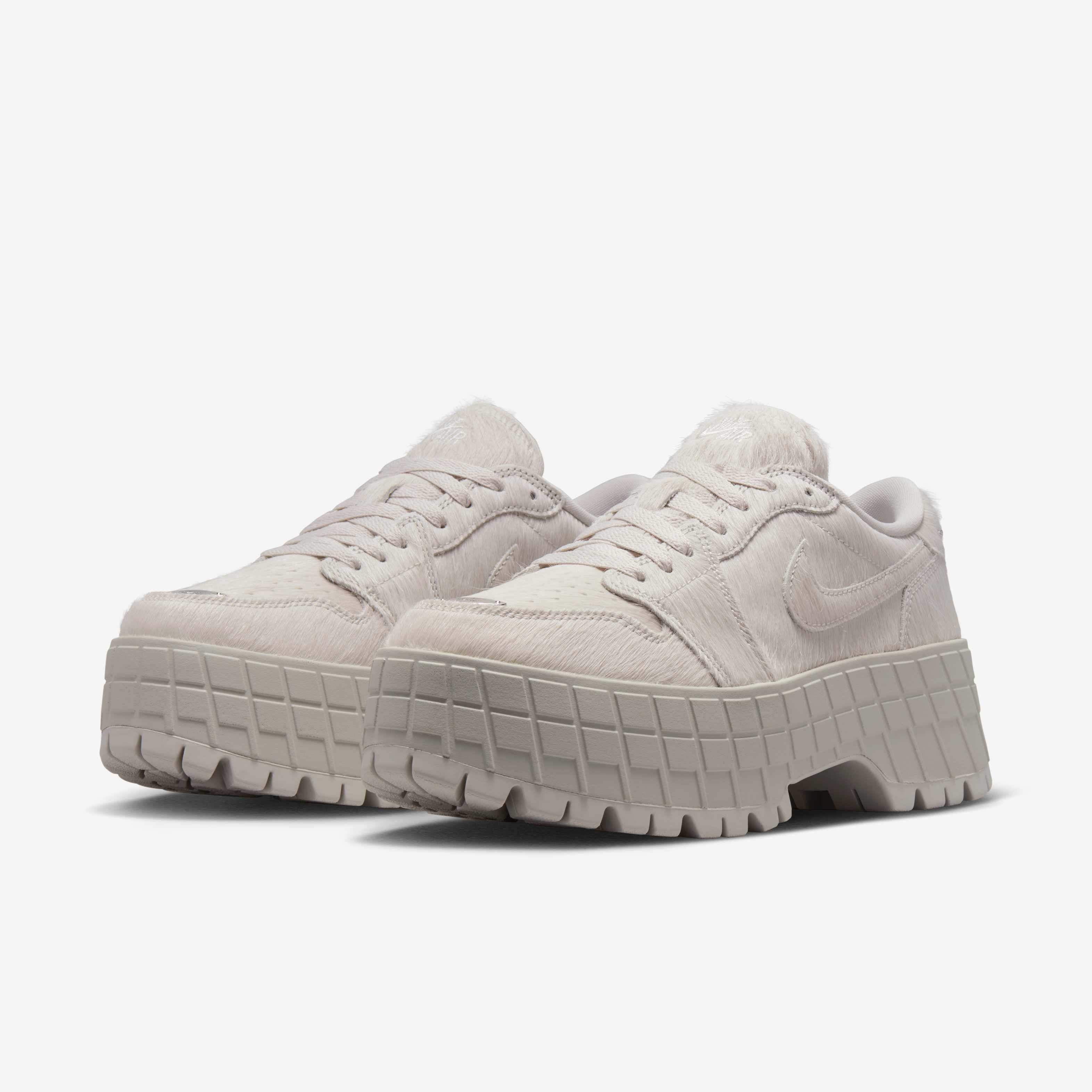 اير جوردن 1 بروكلين لو image number 4