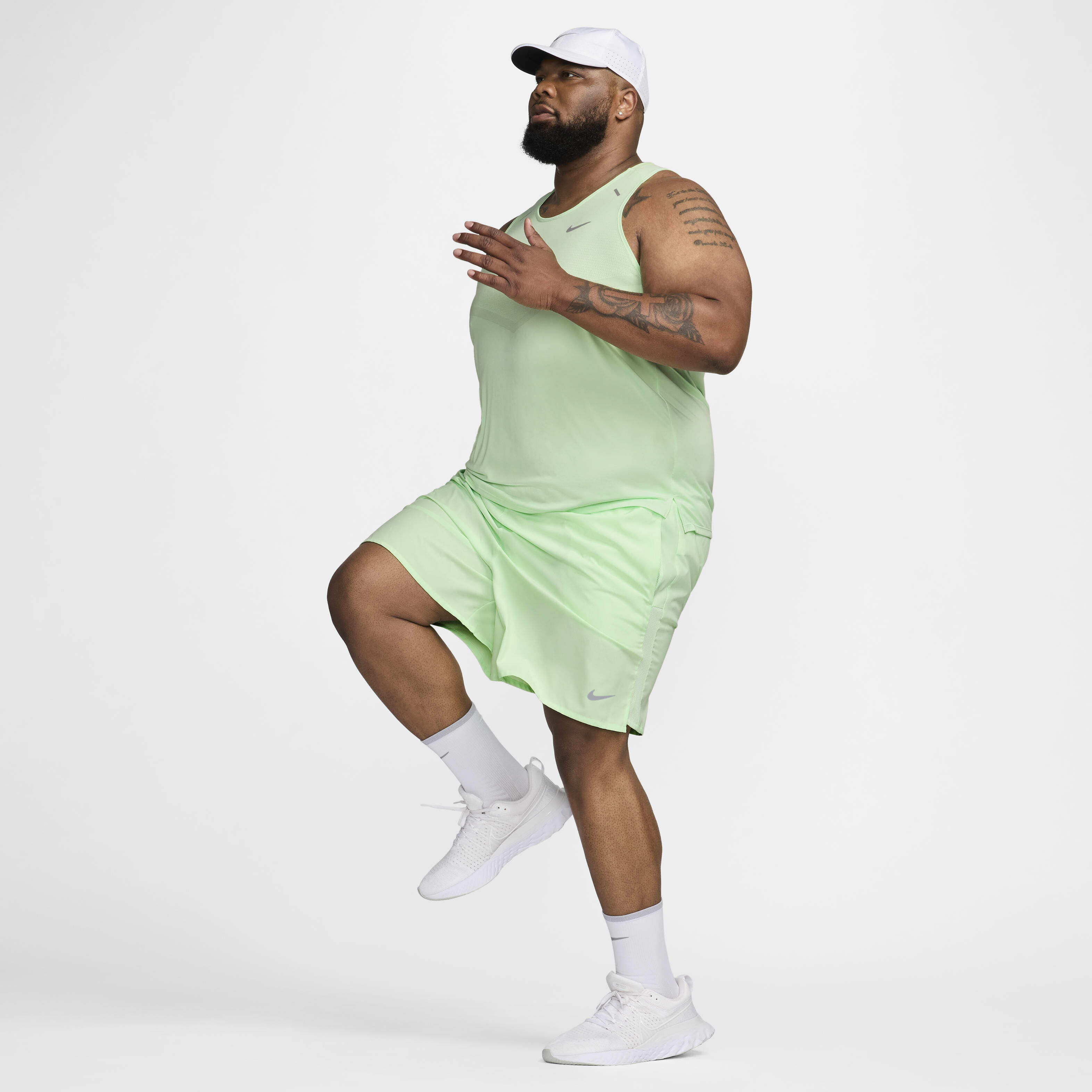 نايكي تشالنجر image number 17